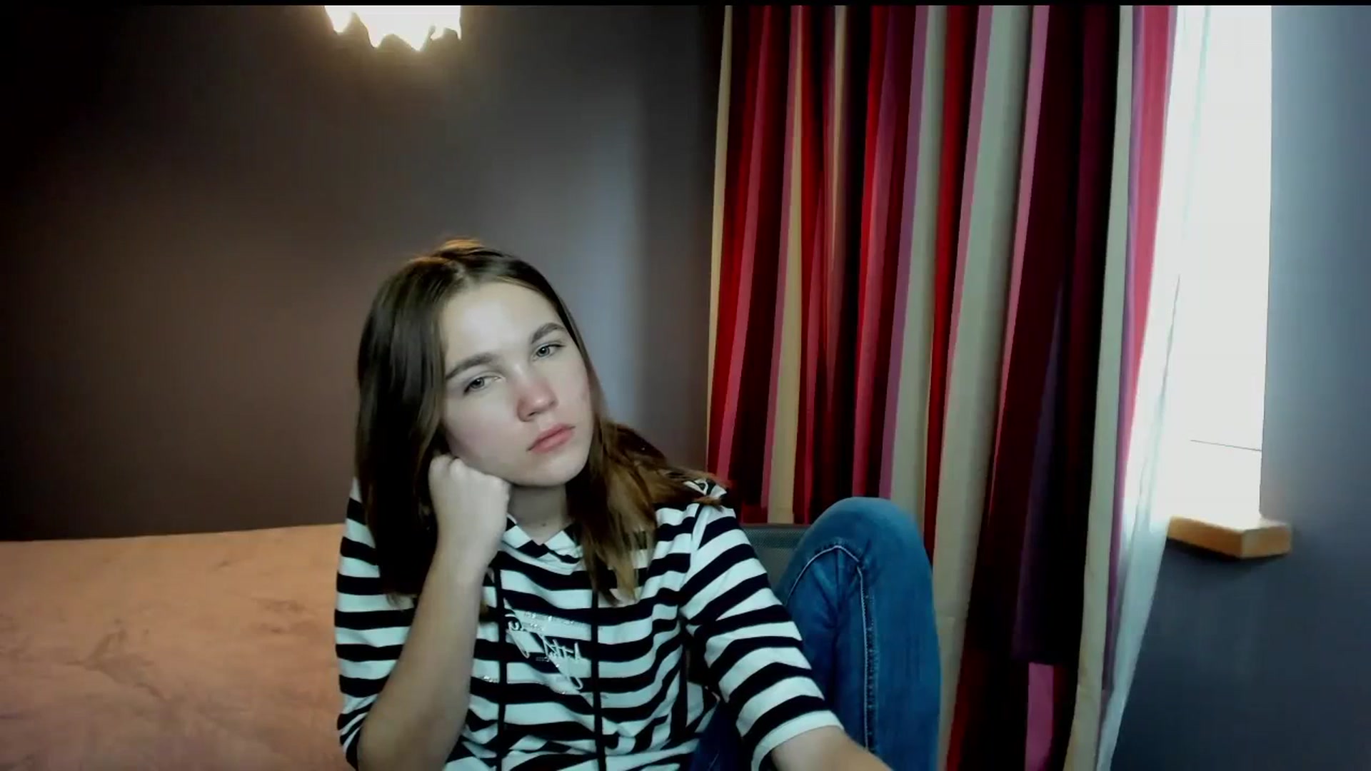Gallery image thumbnail from Kate_Lewis's myfreecams stream on, 10/09/2023, 11:30 image 16 of 20