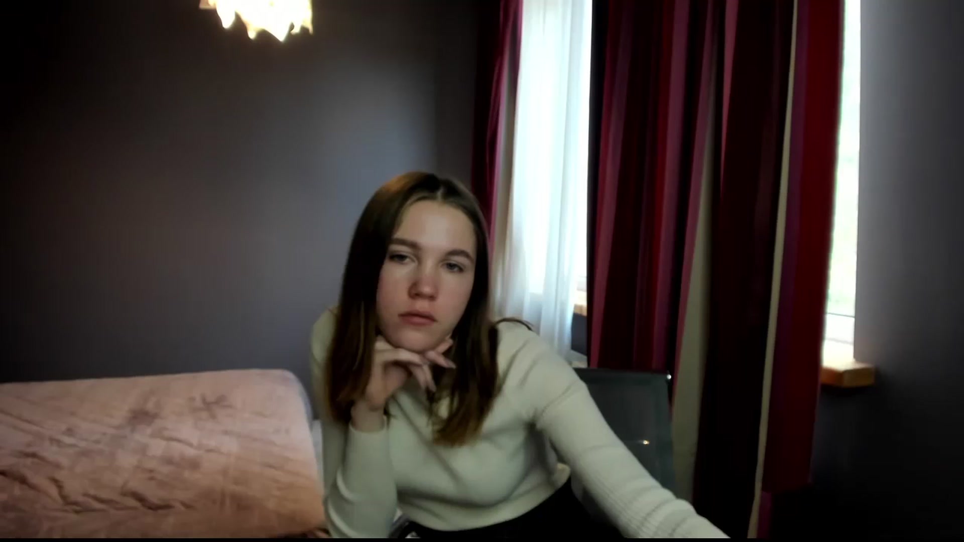 Gallery image thumbnail from Kate_Lewis's myfreecams stream on, 10/14/2023, 10:23 image 12 of 20