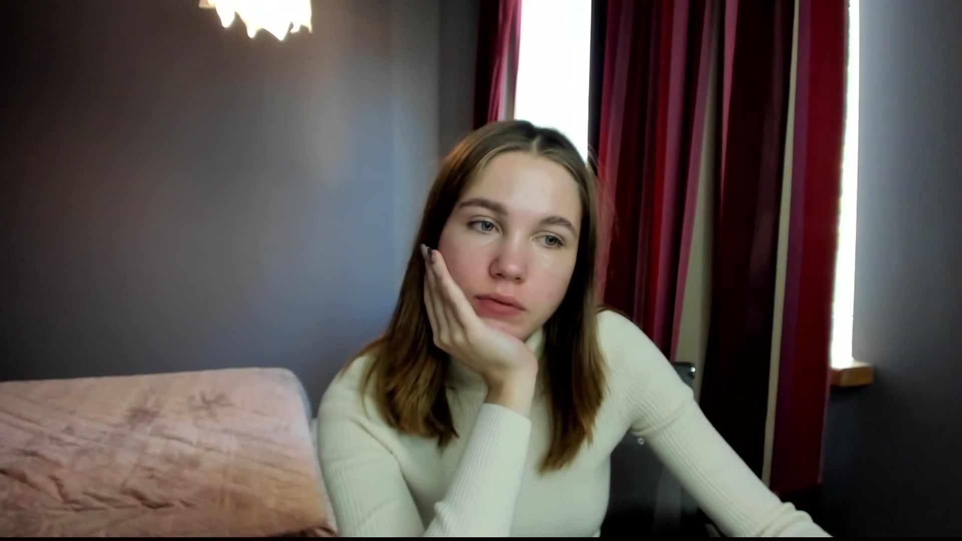 Gallery image thumbnail from Kate_Lewis's myfreecams stream on, 10/14/2023, 10:23 image 3 of 20