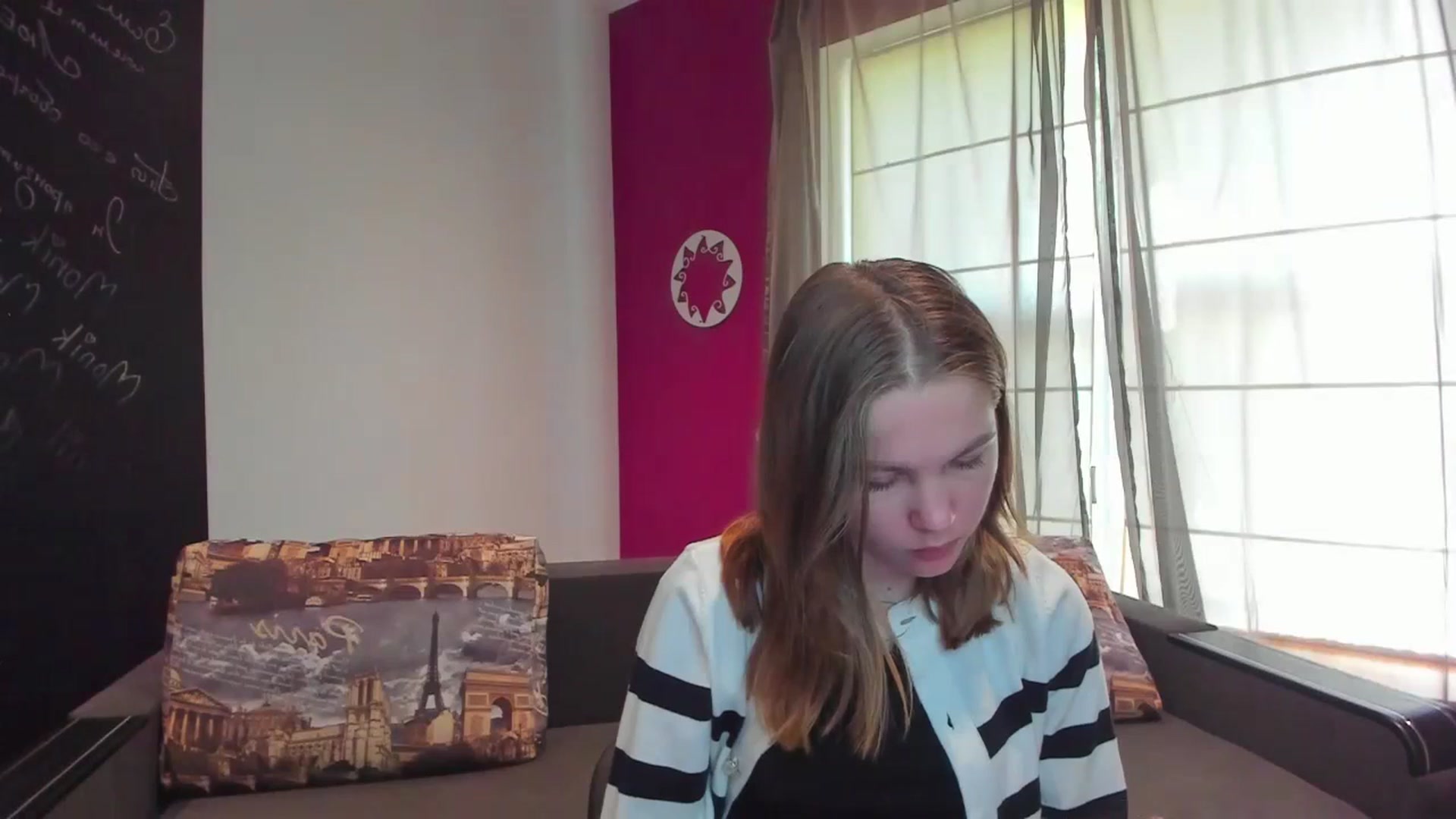 Gallery image thumbnail from Kate_Lewis's myfreecams stream on, 10/15/2023, 10:04 image 11 of 20