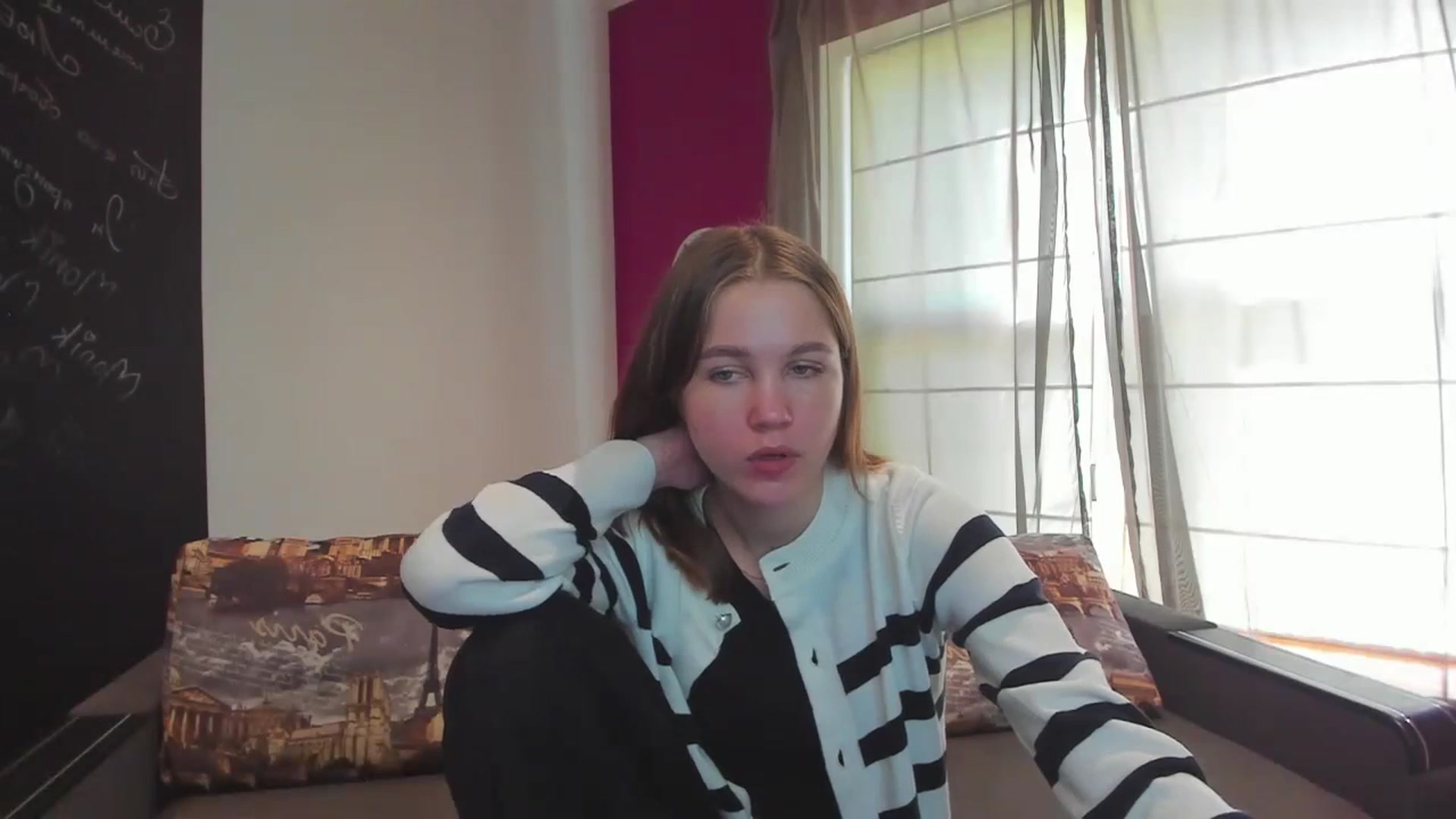 Gallery image thumbnail from Kate_Lewis's myfreecams stream on, 10/15/2023, 10:04 image 4 of 20