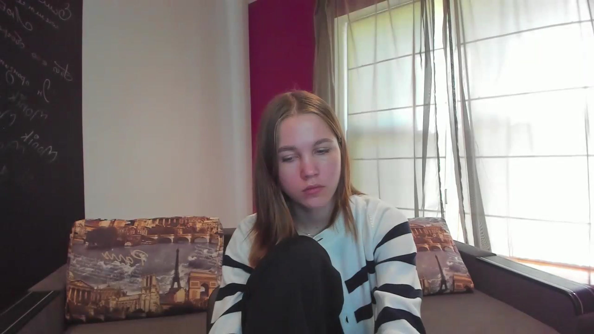 Gallery image thumbnail from Kate_Lewis's myfreecams stream on, 10/15/2023, 10:04 image 6 of 20
