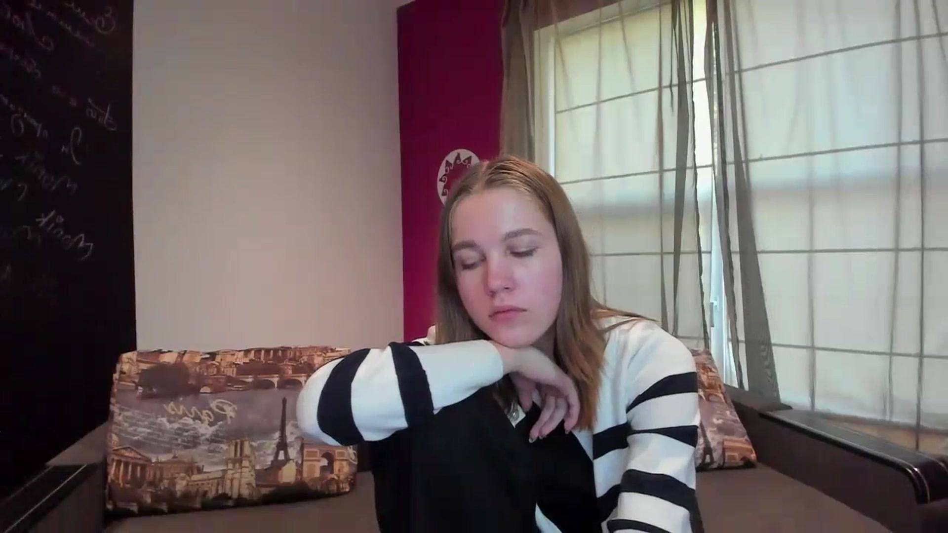 Gallery image thumbnail from Kate_Lewis's myfreecams stream on, 10/15/2023, 11:58 image 6 of 20