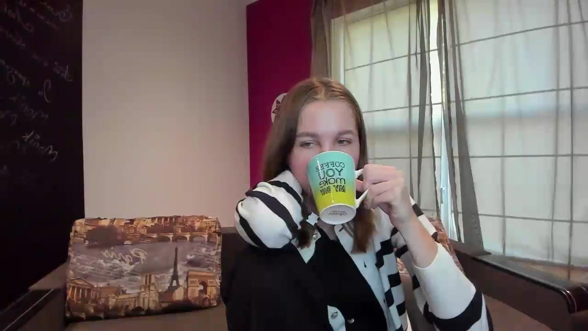 Gallery image thumbnail from Kate_Lewis's myfreecams stream on, 10/15/2023, 11:58 image 11 of 20