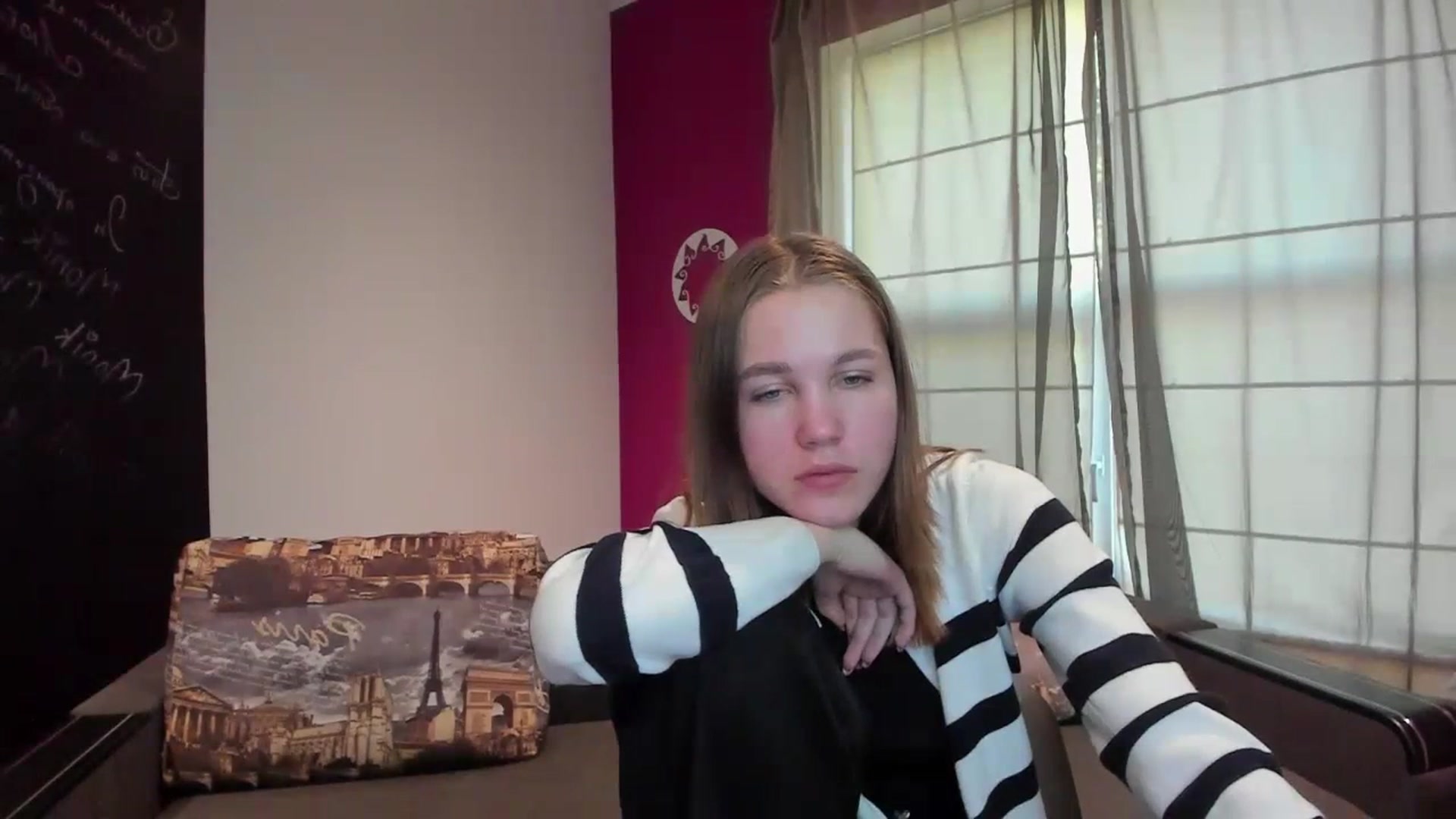 Gallery image thumbnail from Kate_Lewis's myfreecams stream on, 10/15/2023, 11:58 image 5 of 20