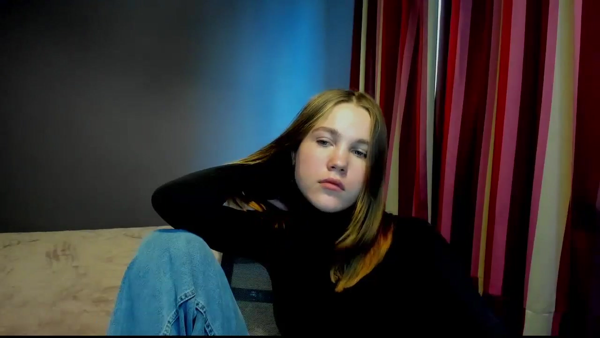 Gallery image thumbnail from Kate_Lewis's myfreecams stream on, 11/02/2023, 09:08 image 18 of 20