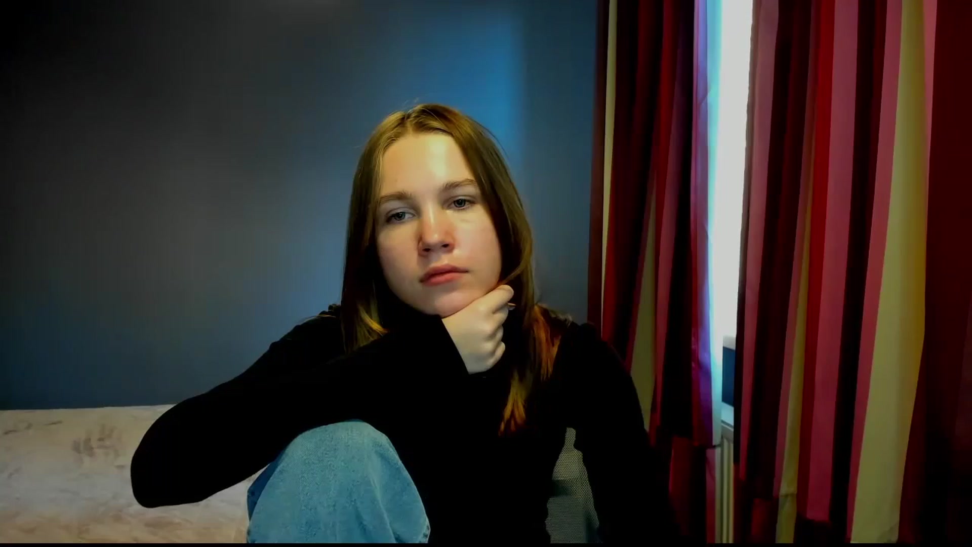 Gallery image thumbnail from Kate_Lewis's myfreecams stream on, 11/02/2023, 12:03 image 14 of 20
