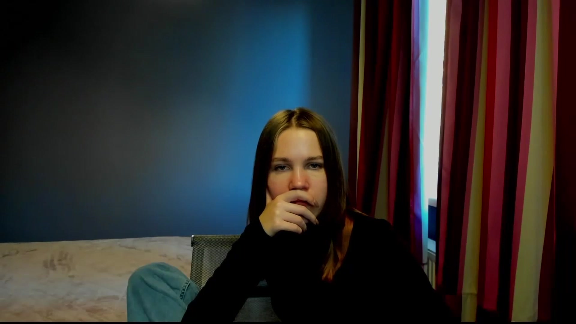 Gallery image thumbnail from Kate_Lewis's myfreecams stream on, 11/02/2023, 12:03 image 10 of 20