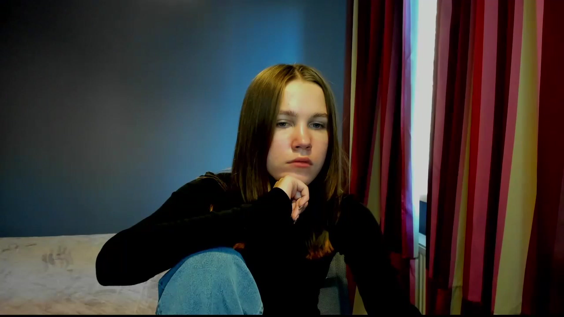 Gallery image thumbnail from Kate_Lewis's myfreecams stream on, 11/02/2023, 12:03 image 15 of 20
