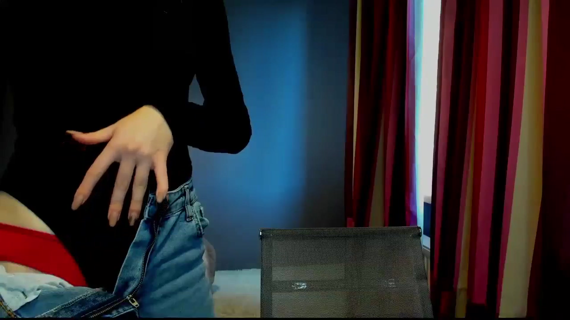 Gallery image thumbnail from Kate_Lewis's myfreecams stream on, 11/02/2023, 12:03 image 20 of 20