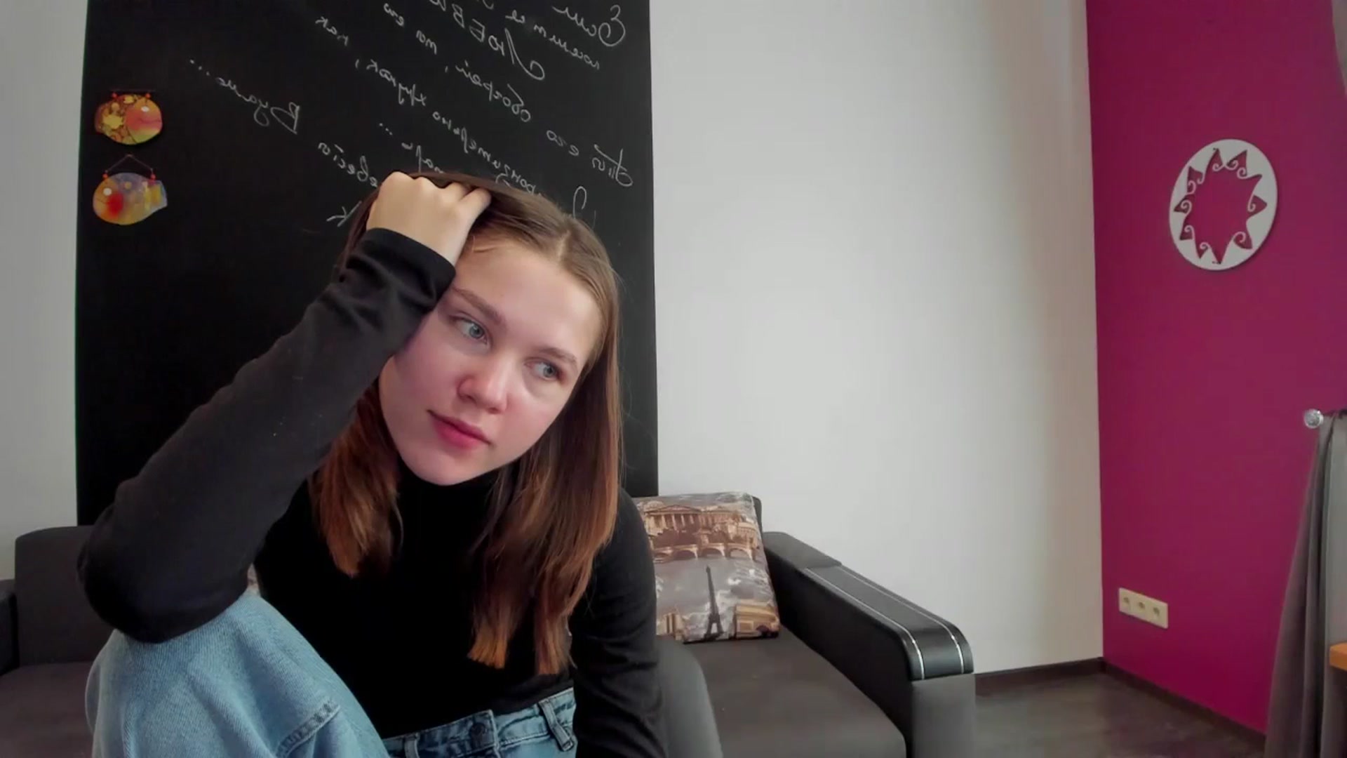 Gallery image thumbnail from Kate_Lewis's myfreecams stream on, 11/03/2023, 08:32 image 16 of 20