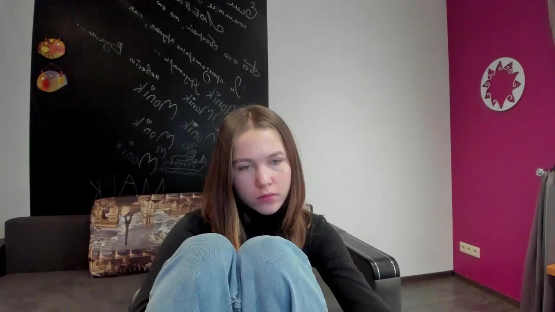 Gallery image thumbnail from Kate_Lewis's myfreecams stream on, 11/03/2023, 08:32 image 2 of 20