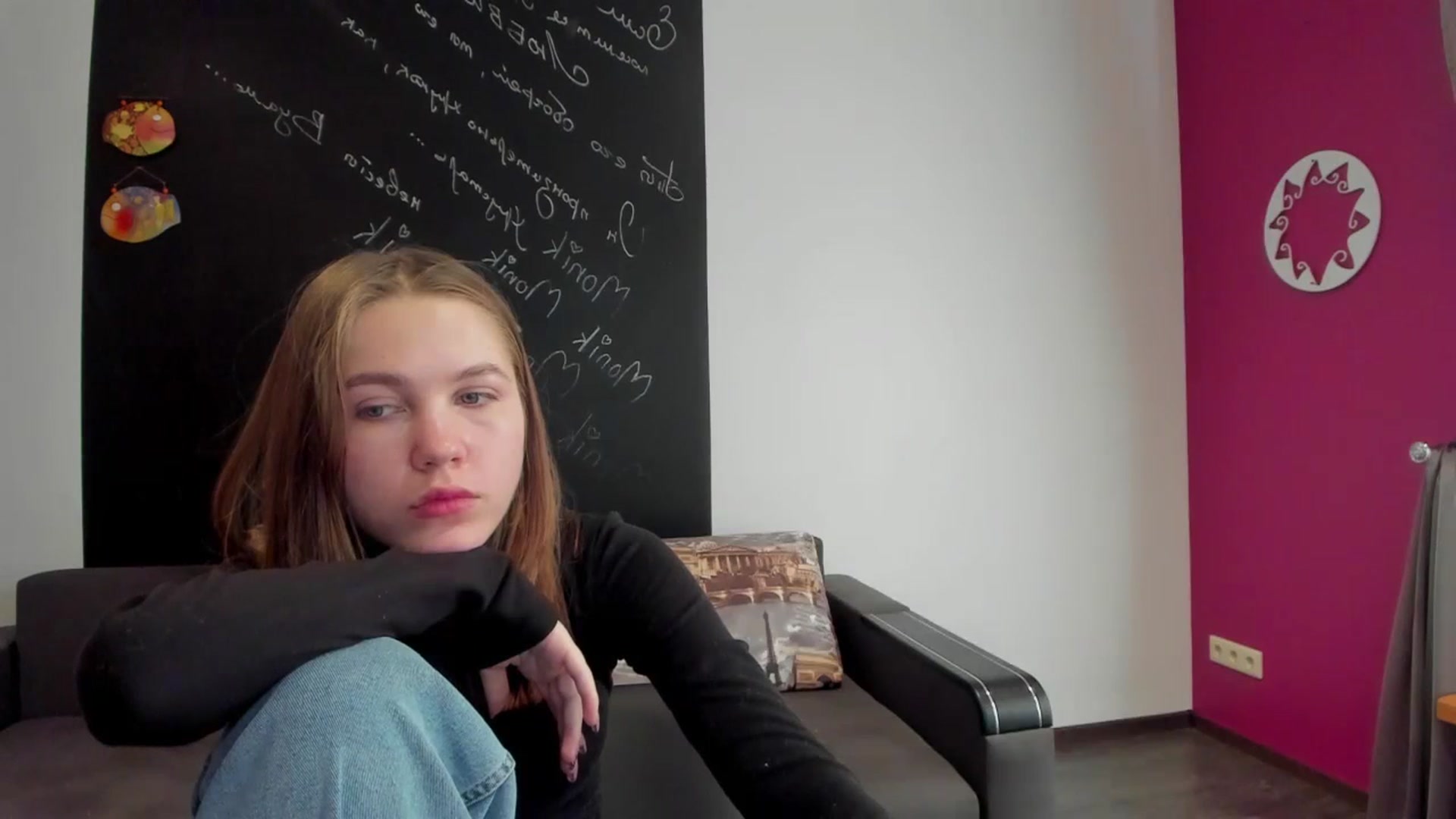 Gallery image thumbnail from Kate_Lewis's myfreecams stream on, 11/03/2023, 08:32 image 13 of 20