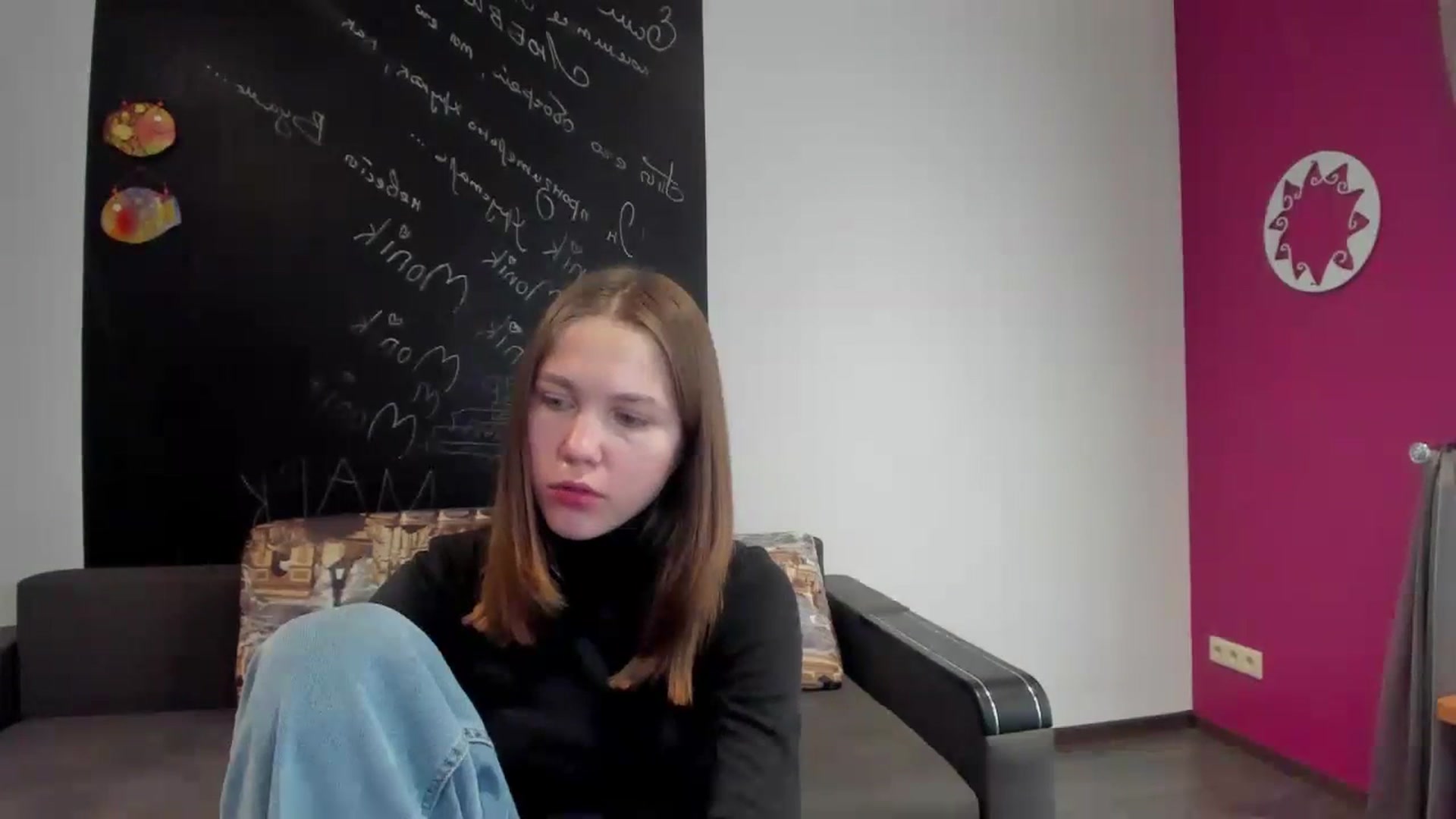 Gallery image thumbnail from Kate_Lewis's myfreecams stream on, 11/03/2023, 09:00 image 3 of 20