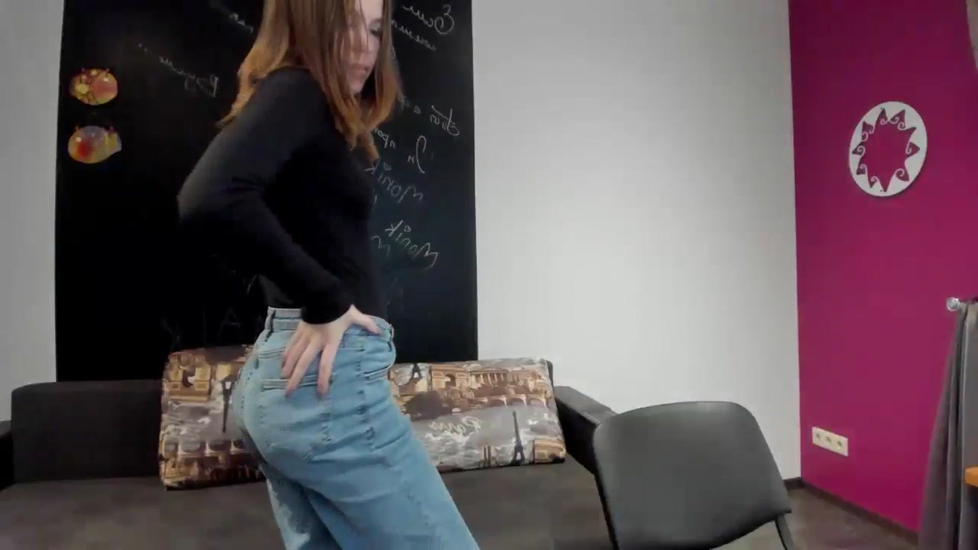 Gallery image thumbnail from Kate_Lewis's myfreecams stream on, 11/03/2023, 10:18 image 2 of 20