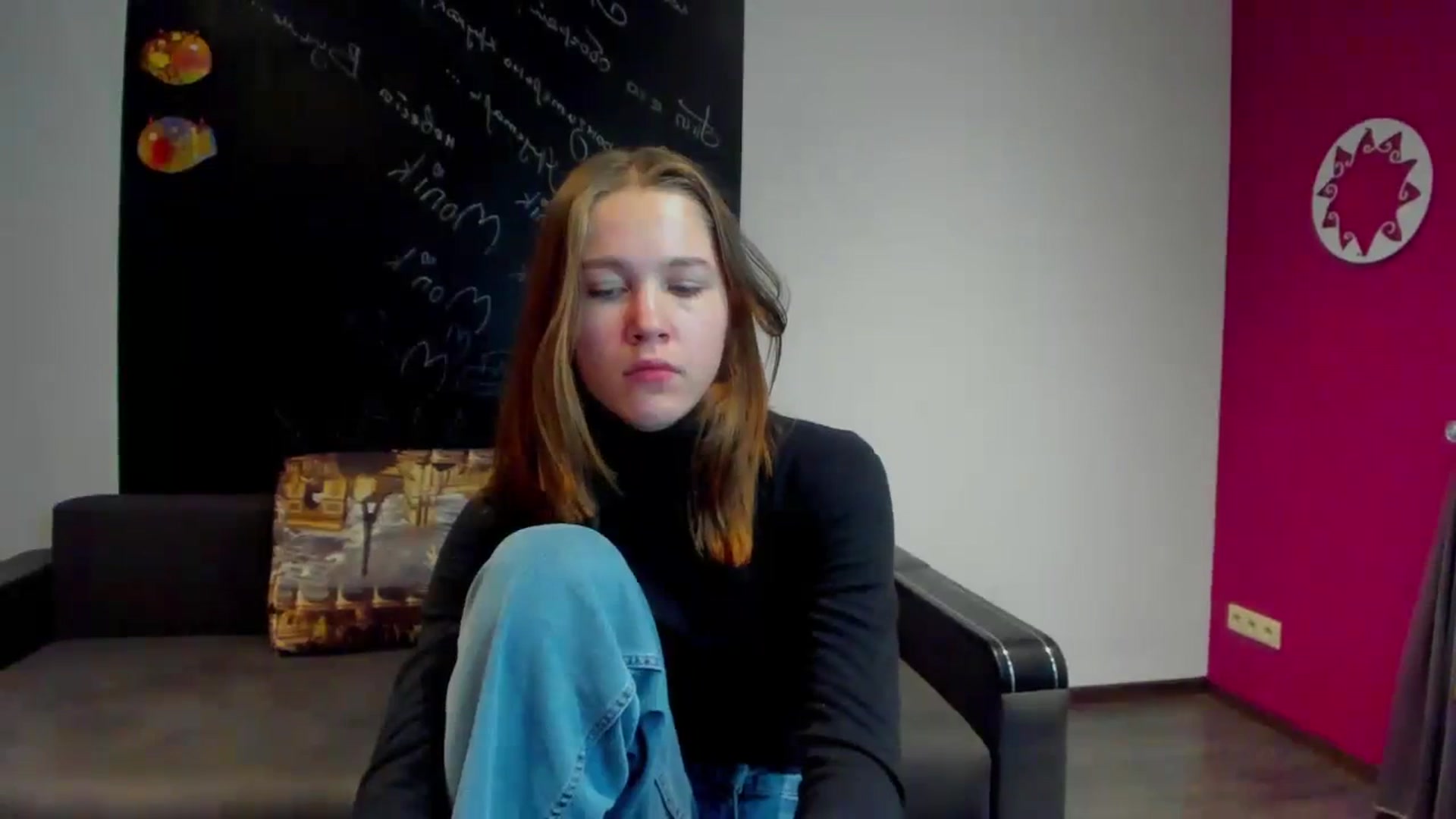 Gallery image thumbnail from Kate_Lewis's myfreecams stream on, 11/03/2023, 10:18 image 20 of 20