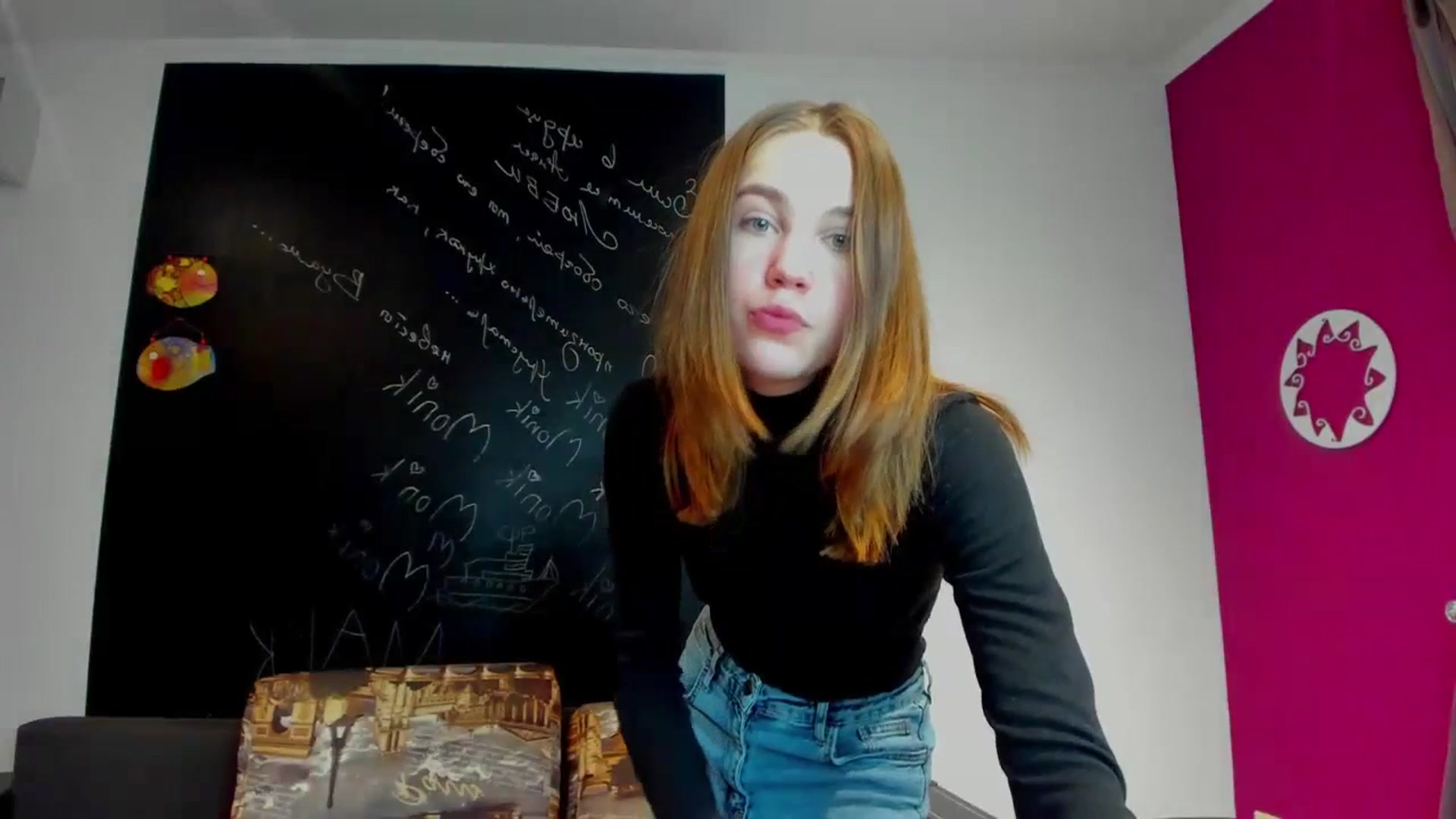 Gallery image thumbnail from Kate_Lewis's myfreecams stream on, 11/03/2023, 10:18 image 16 of 20