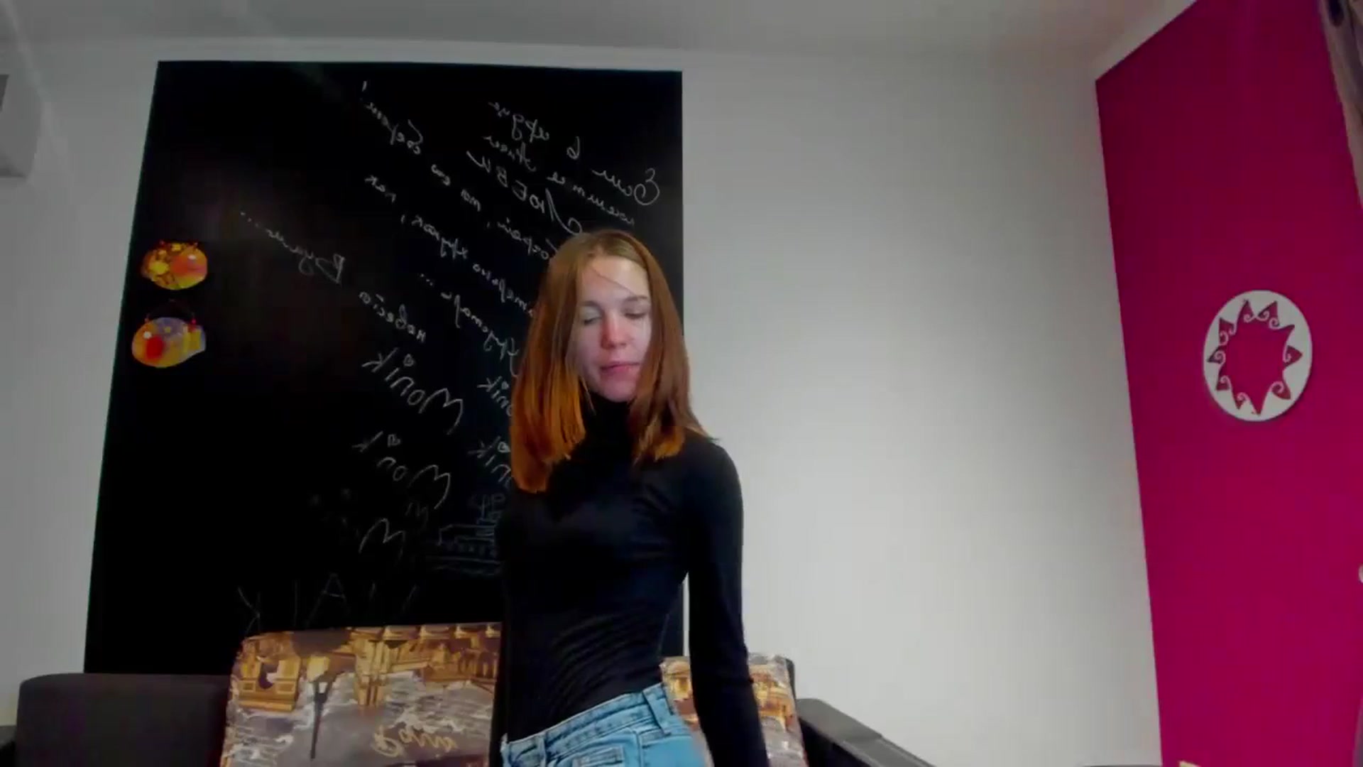 Gallery image thumbnail from Kate_Lewis's myfreecams stream on, 11/03/2023, 10:18 image 19 of 20