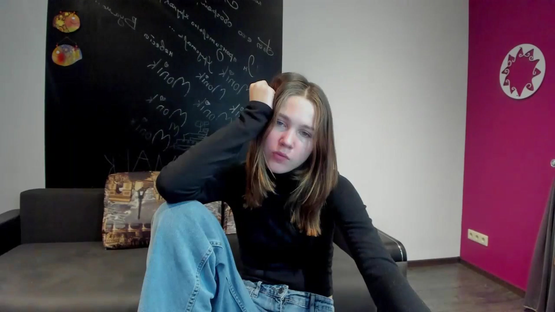 Gallery image thumbnail from Kate_Lewis's myfreecams stream on, 11/03/2023, 10:46 image 7 of 20