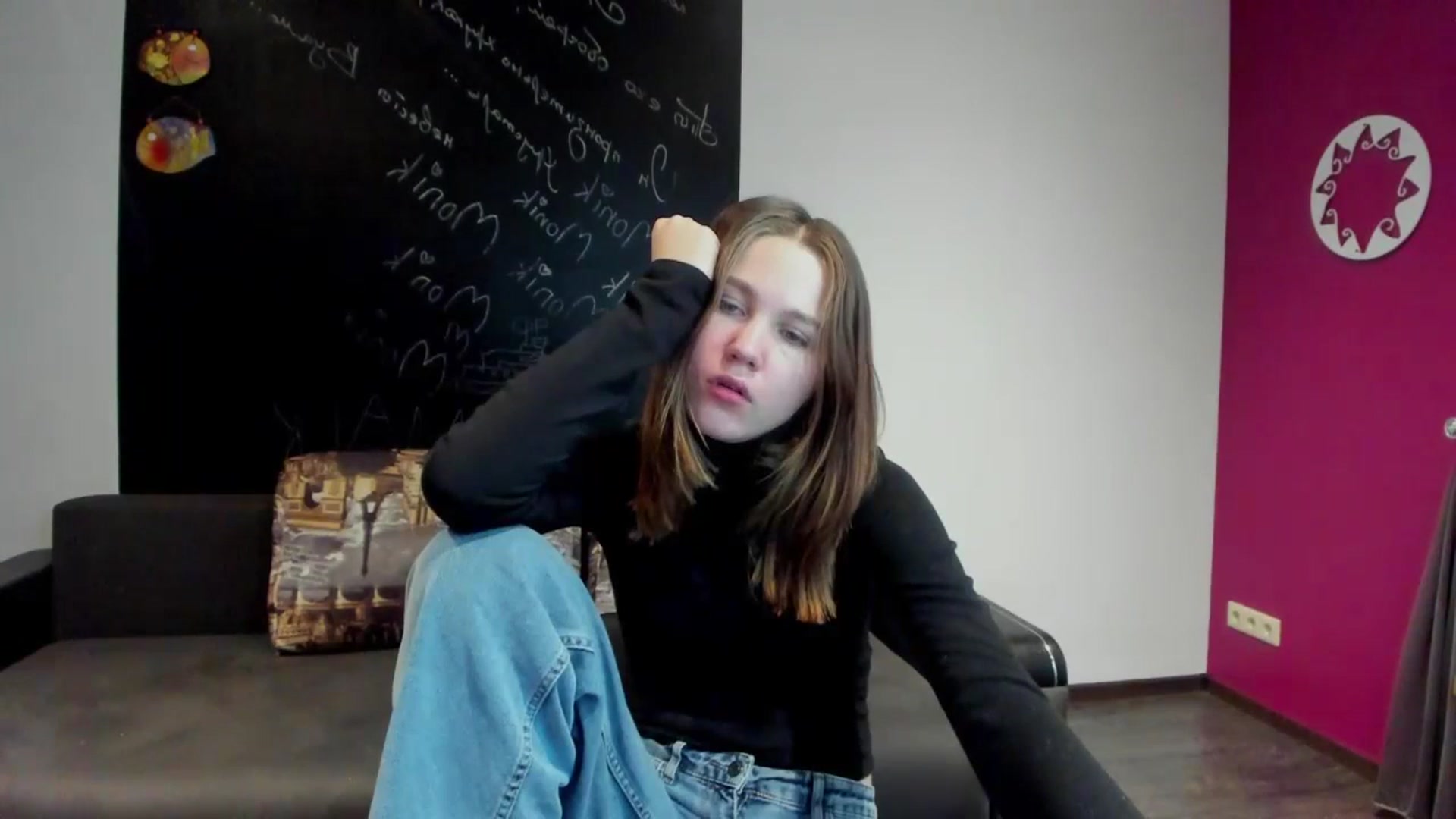 Gallery image thumbnail from Kate_Lewis's myfreecams stream on, 11/03/2023, 10:46 image 6 of 20