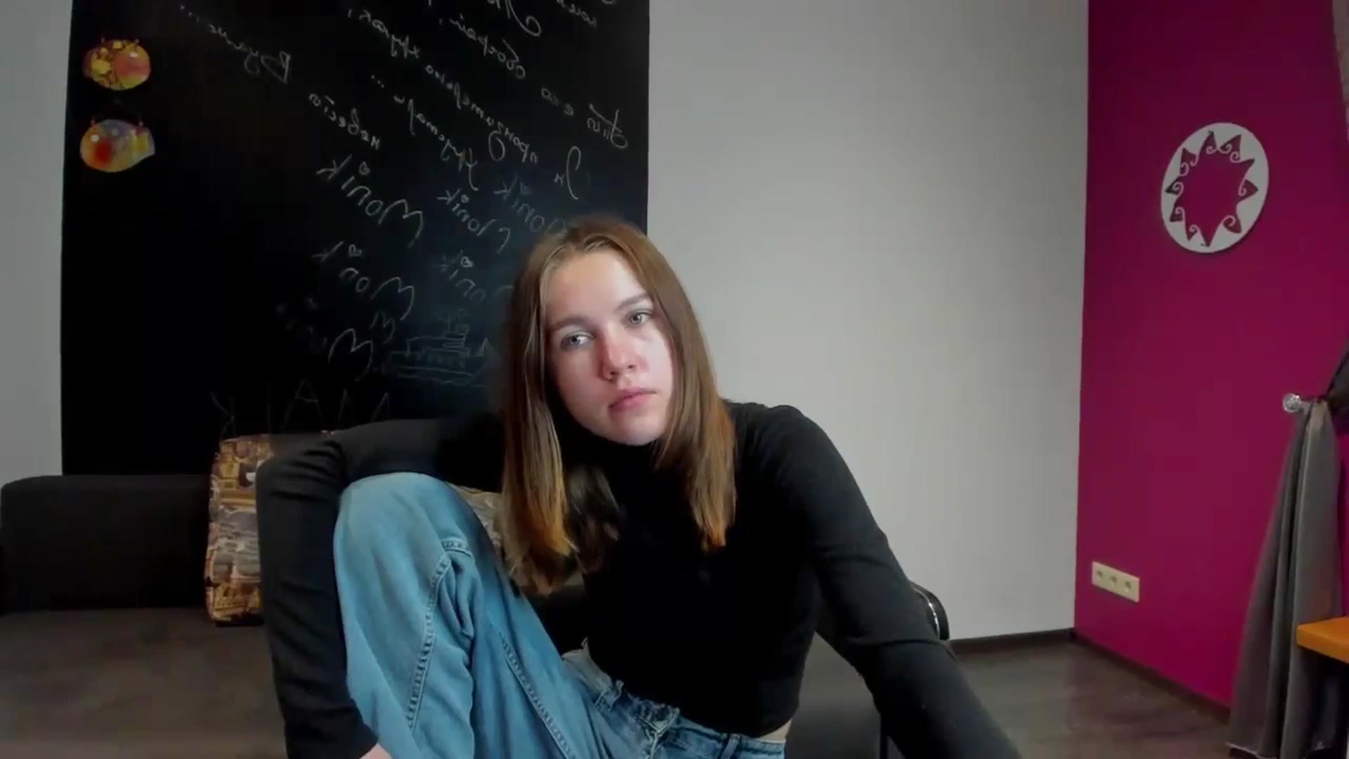 Gallery image thumbnail from Kate_Lewis's myfreecams stream on, 11/03/2023, 12:08 image 11 of 20