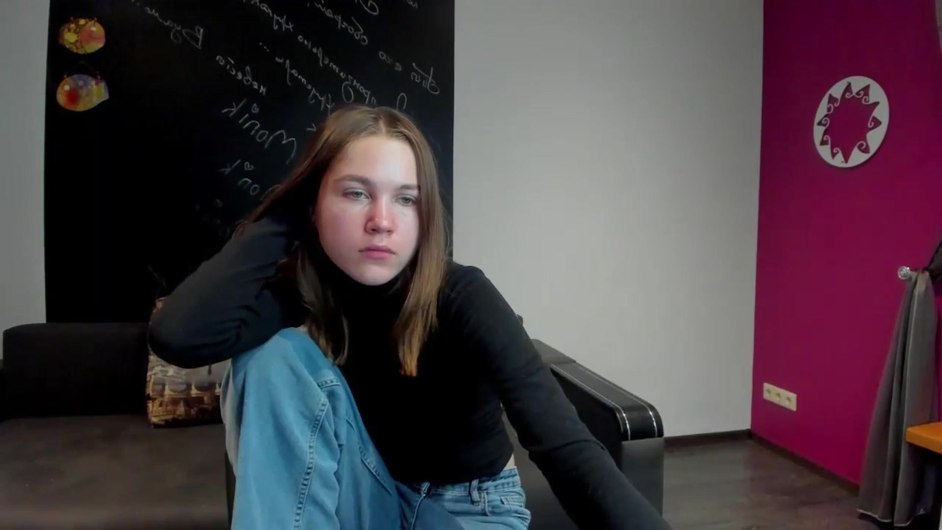 Gallery image thumbnail from Kate_Lewis's myfreecams stream on, 11/03/2023, 12:08 image 4 of 20