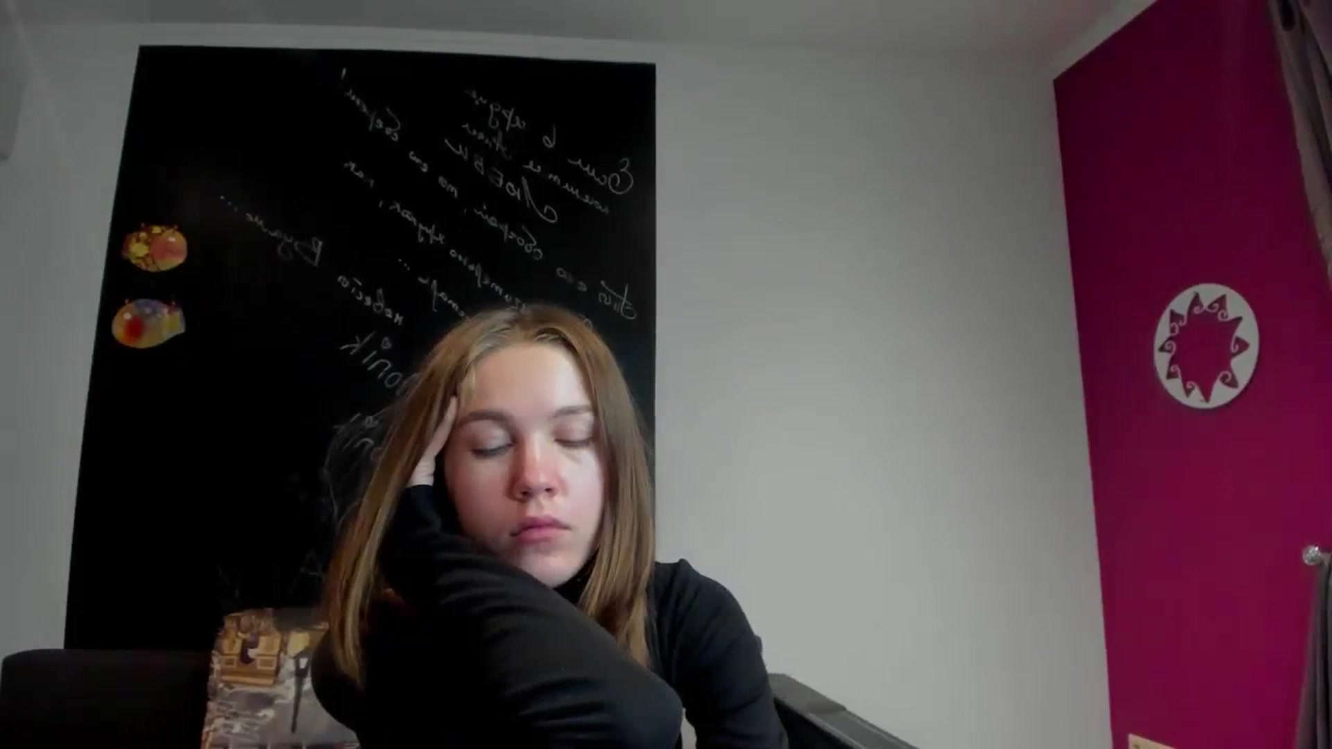 Gallery image thumbnail from Kate_Lewis's myfreecams stream on, 11/03/2023, 12:08 image 14 of 20