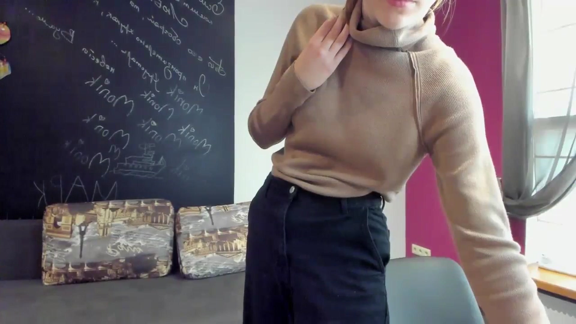 Gallery image thumbnail from Kate_Lewis's myfreecams stream on, 11/05/2023, 10:41 image 17 of 20