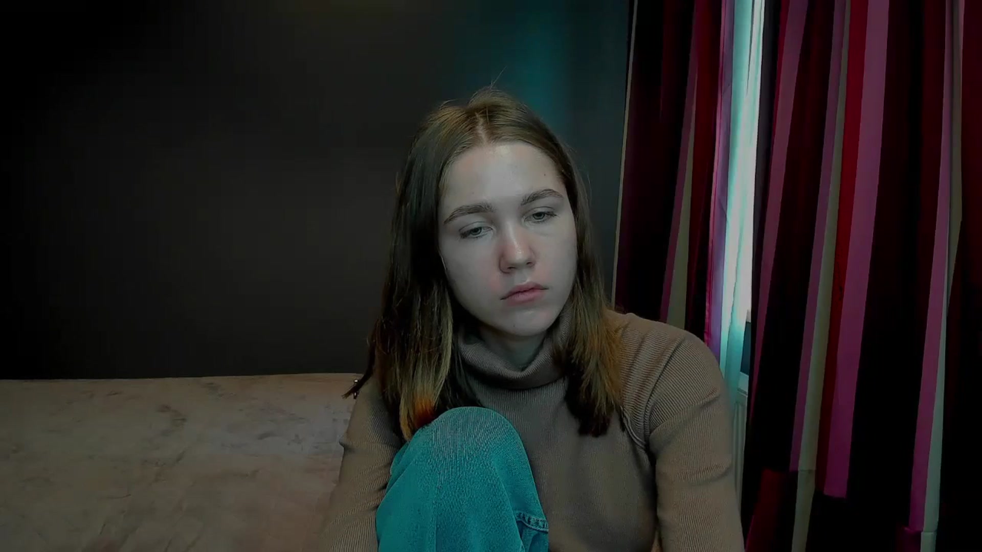 Gallery image thumbnail from Kate_Lewis's myfreecams stream on, 11/06/2023, 08:16 image 13 of 20