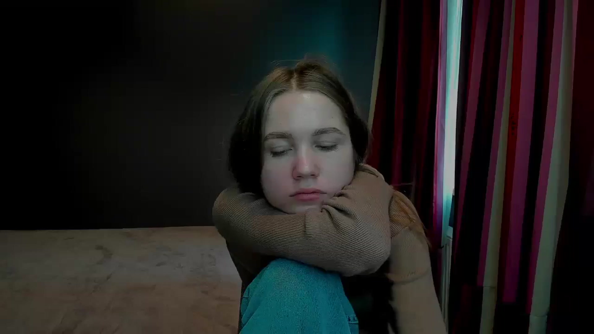 Gallery image thumbnail from Kate_Lewis's myfreecams stream on, 11/06/2023, 08:58 image 15 of 20