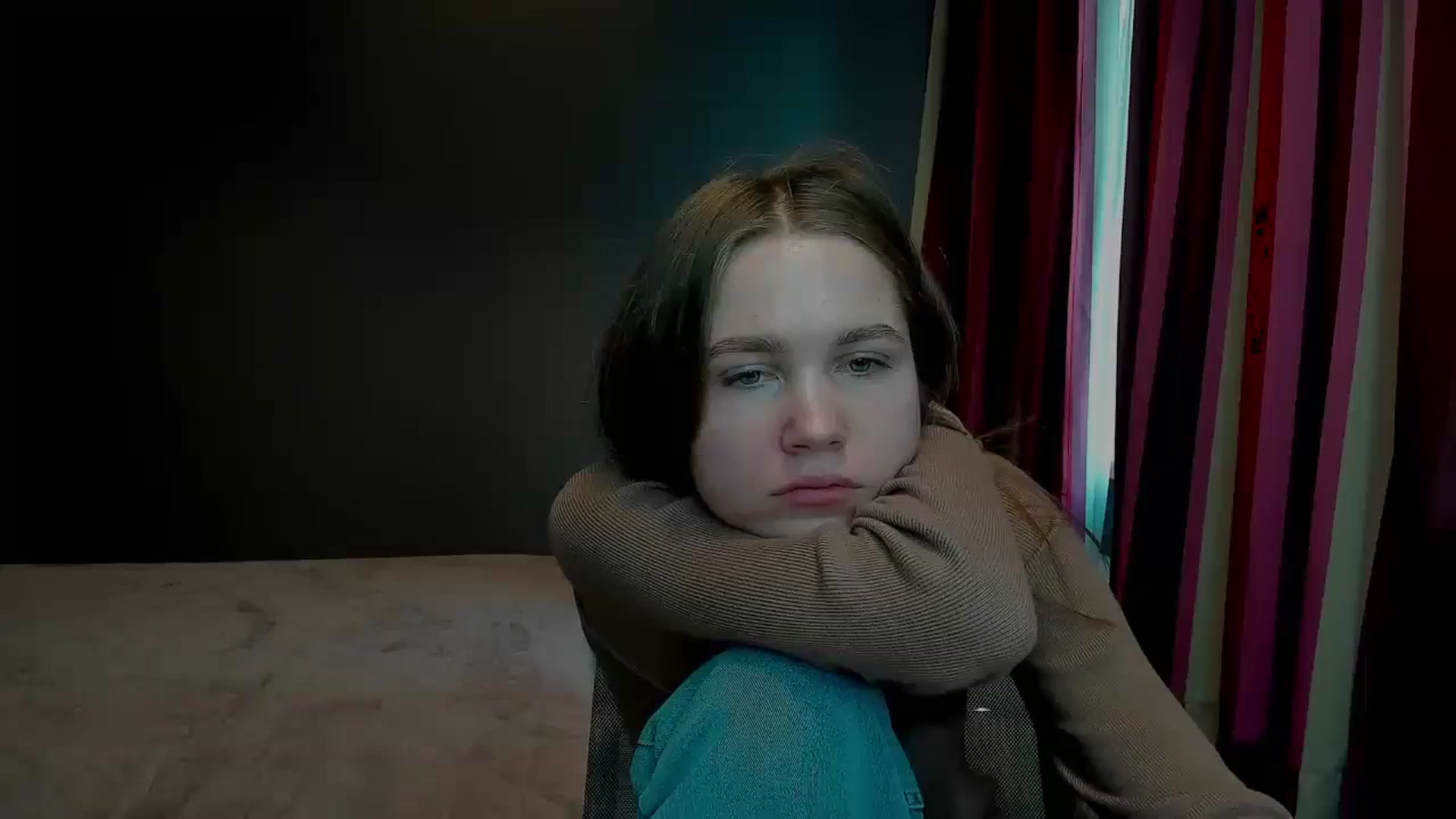 Gallery image thumbnail from Kate_Lewis's myfreecams stream on, 11/06/2023, 08:58 image 16 of 20