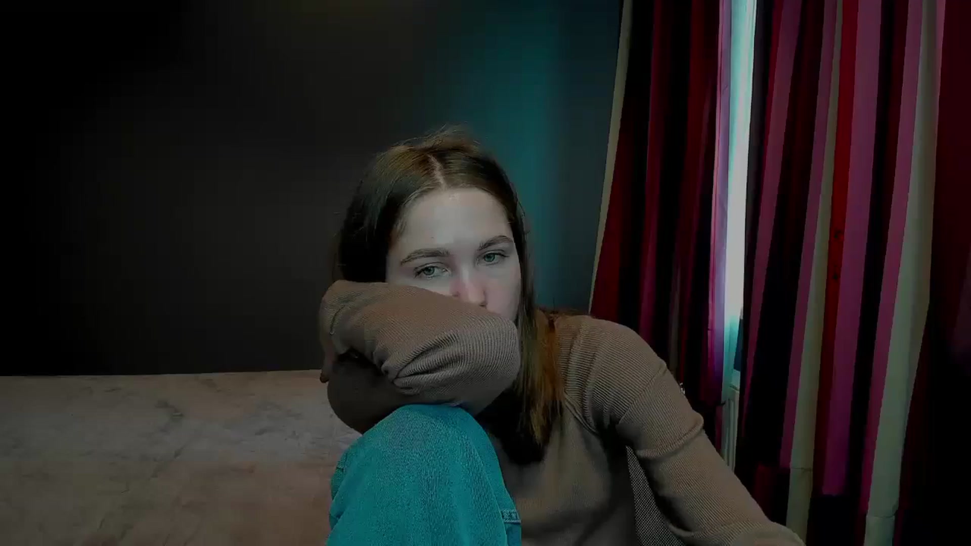 Gallery image thumbnail from Kate_Lewis's myfreecams stream on, 11/06/2023, 08:58 image 9 of 20