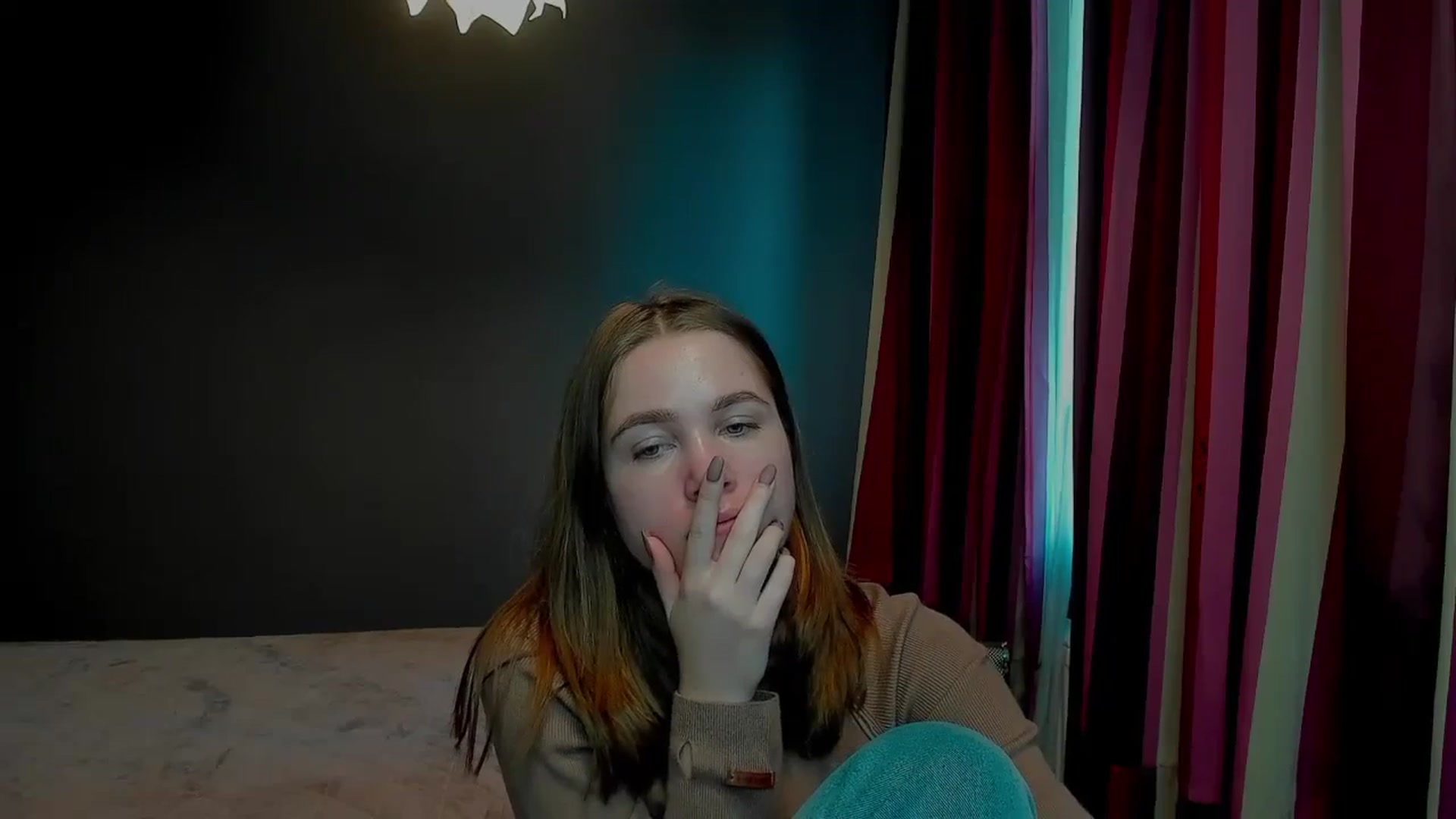 Gallery image thumbnail from Kate_Lewis's myfreecams stream on, 11/06/2023, 11:43 image 14 of 20