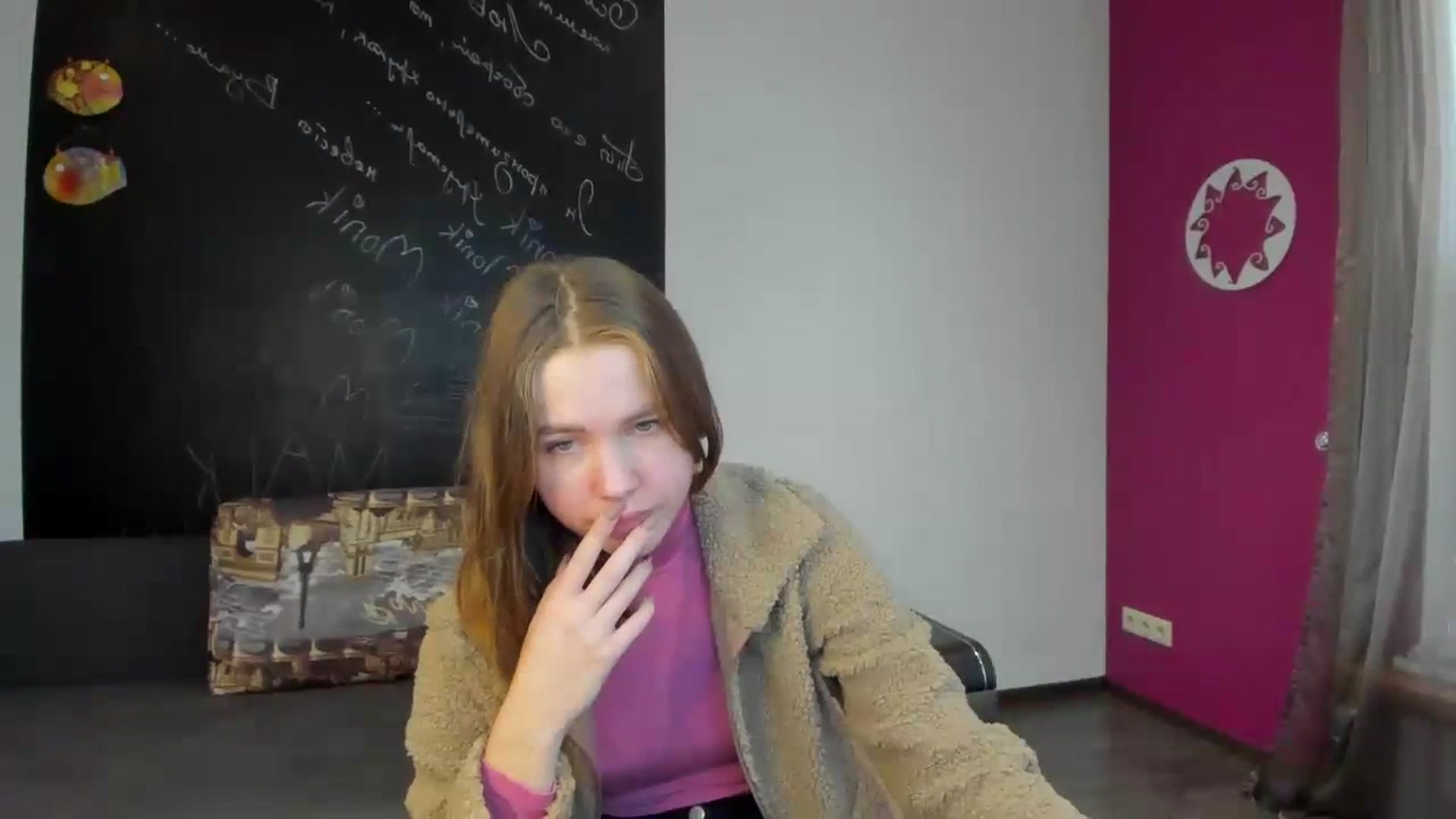 Gallery image thumbnail from Kate_Lewis's myfreecams stream on, 11/07/2023, 12:05 image 7 of 20
