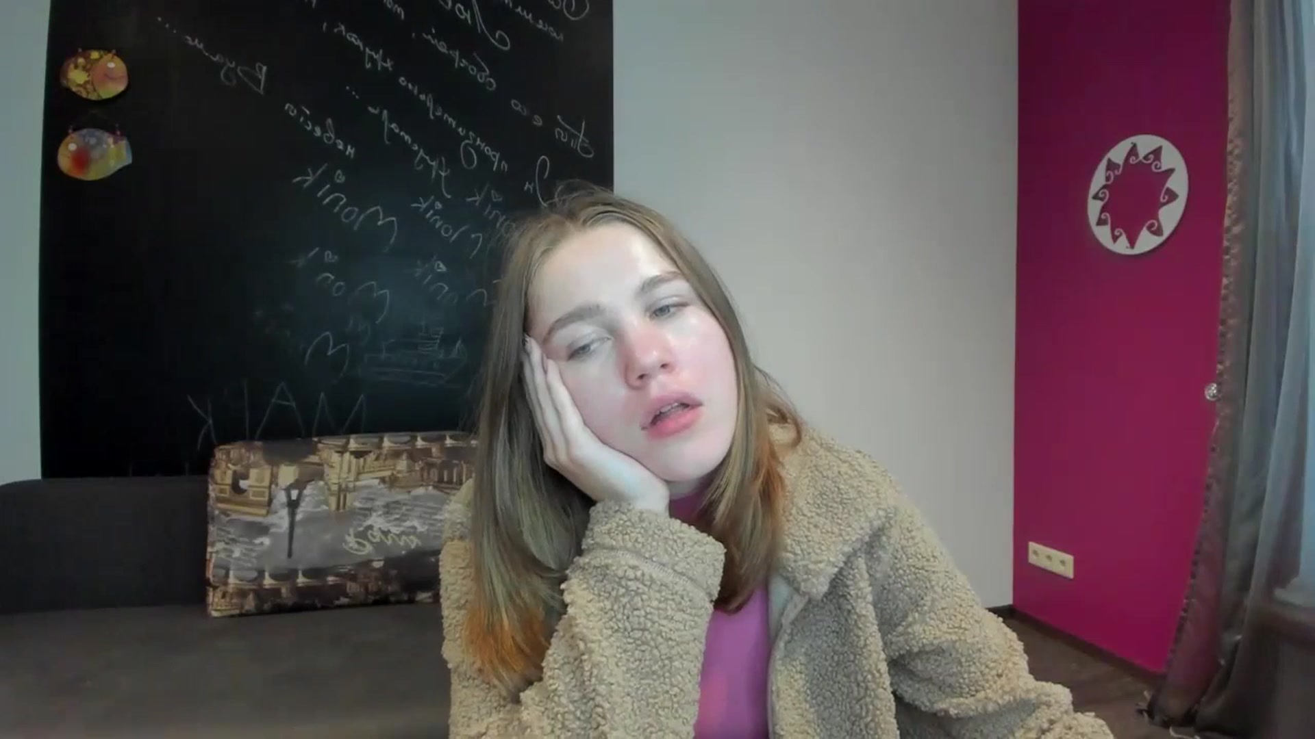 Gallery image thumbnail from Kate_Lewis's myfreecams stream on, 11/07/2023, 12:05 image 20 of 20