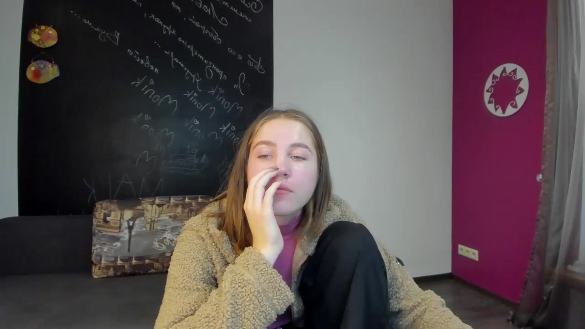 Gallery image thumbnail from Kate_Lewis's myfreecams stream on, 11/07/2023, 12:05 image 13 of 20