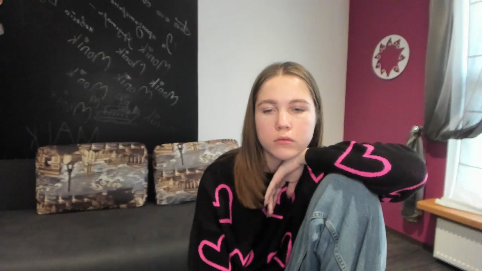Gallery image thumbnail from Kate_Lewis's myfreecams stream on, 11/10/2023, 09:42 image 3 of 20