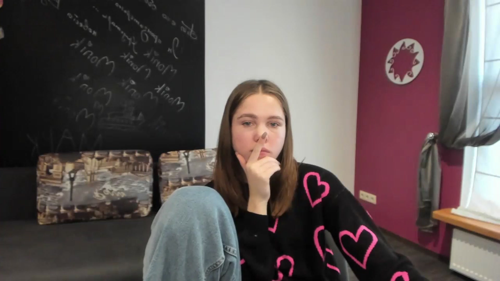 Gallery image thumbnail from Kate_Lewis's myfreecams stream on, 11/10/2023, 09:42 image 16 of 20