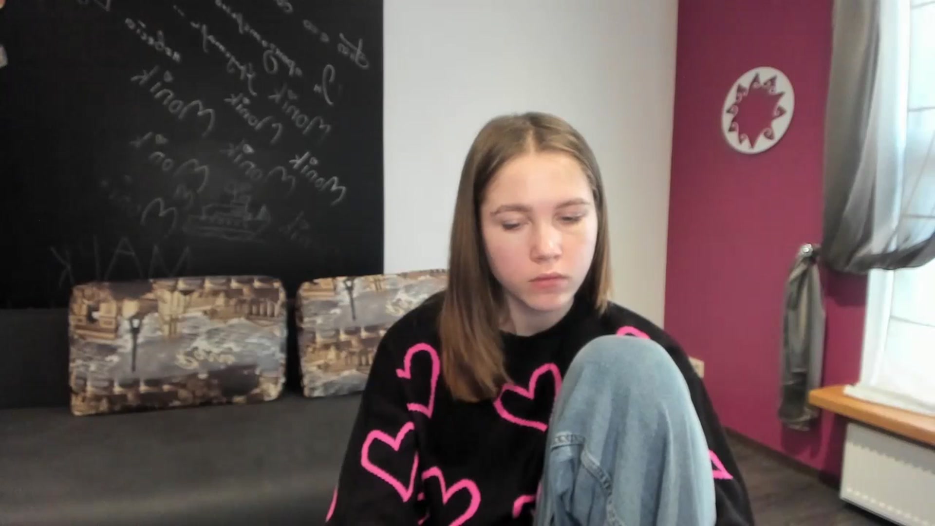 Gallery image thumbnail from Kate_Lewis's myfreecams stream on, 11/10/2023, 09:42 image 4 of 20