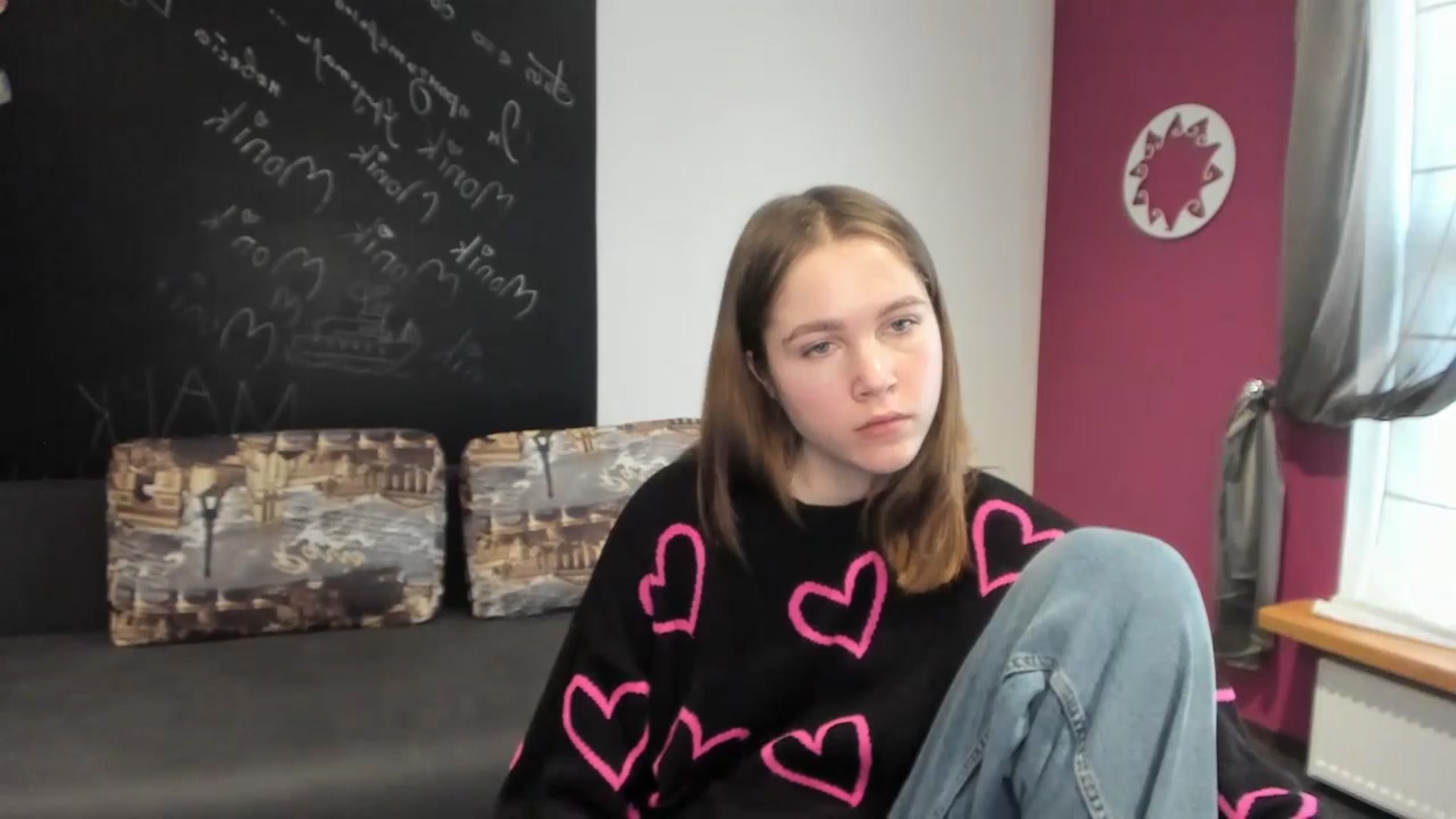 Gallery image thumbnail from Kate_Lewis's myfreecams stream on, 11/10/2023, 09:42 image 6 of 20