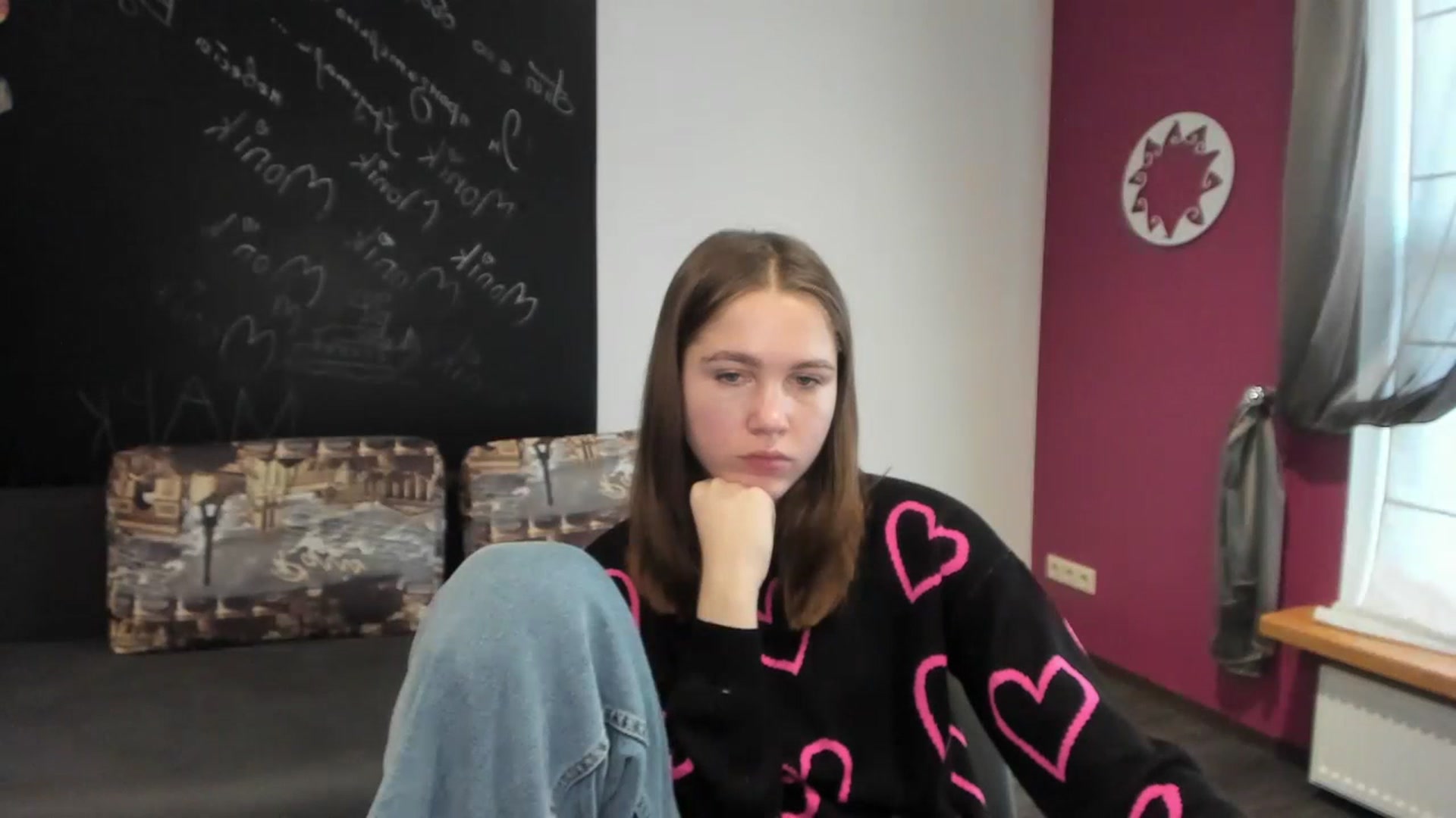 Gallery image thumbnail from Kate_Lewis's myfreecams stream on, 11/10/2023, 09:42 image 18 of 20