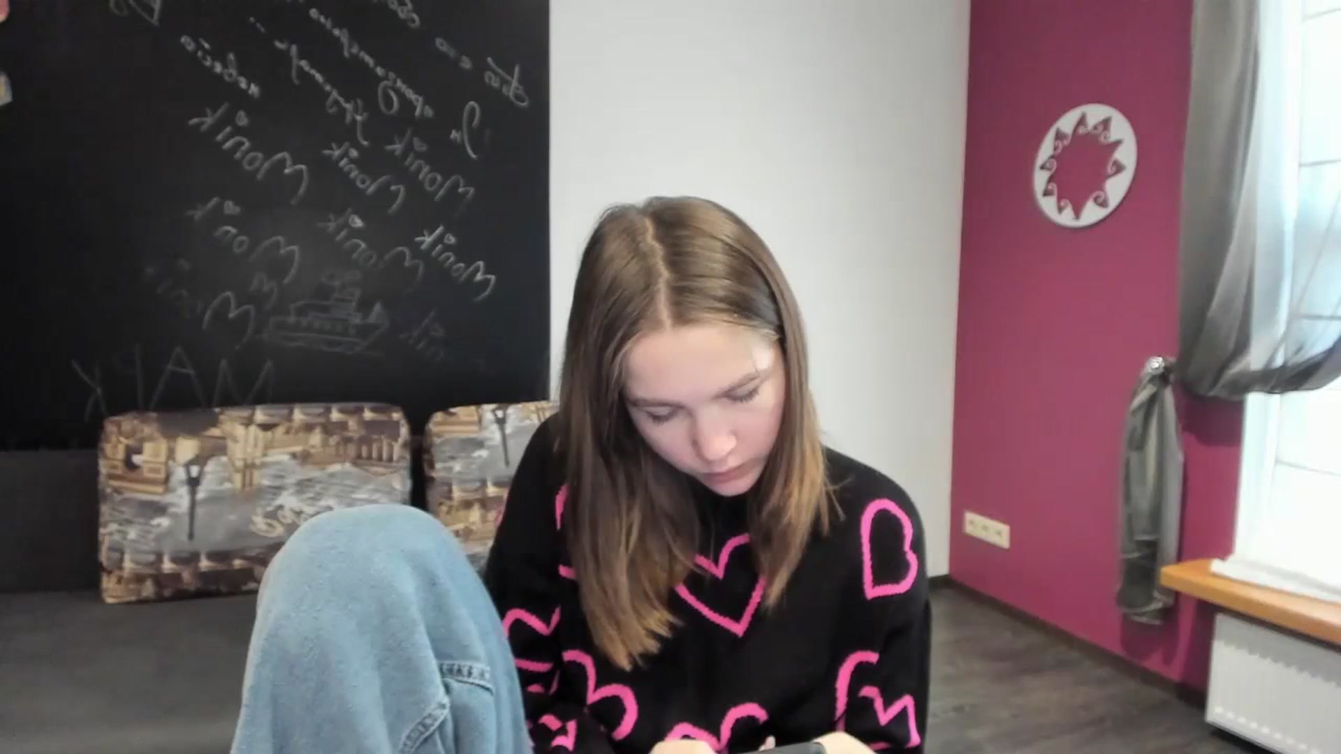 Gallery image thumbnail from Kate_Lewis's myfreecams stream on, 11/10/2023, 11:18 image 8 of 20