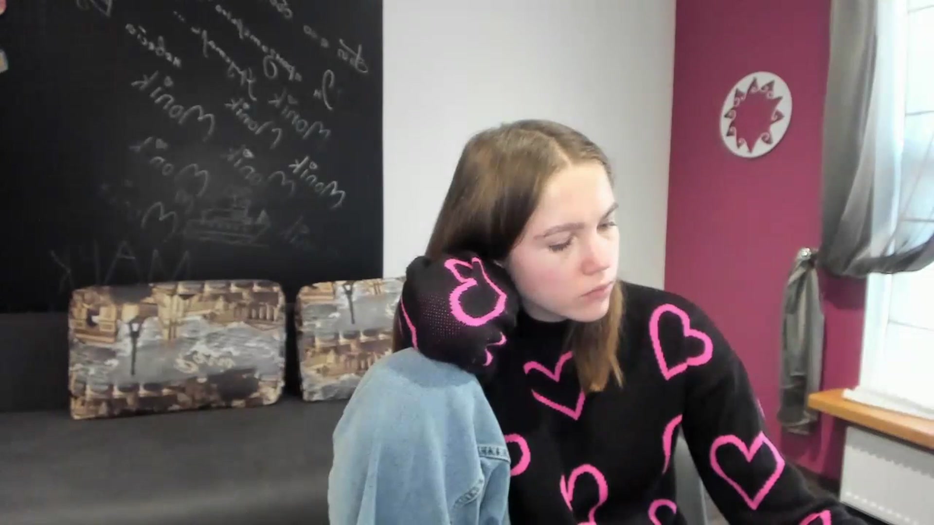 Gallery image thumbnail from Kate_Lewis's myfreecams stream on, 11/10/2023, 11:18 image 15 of 20