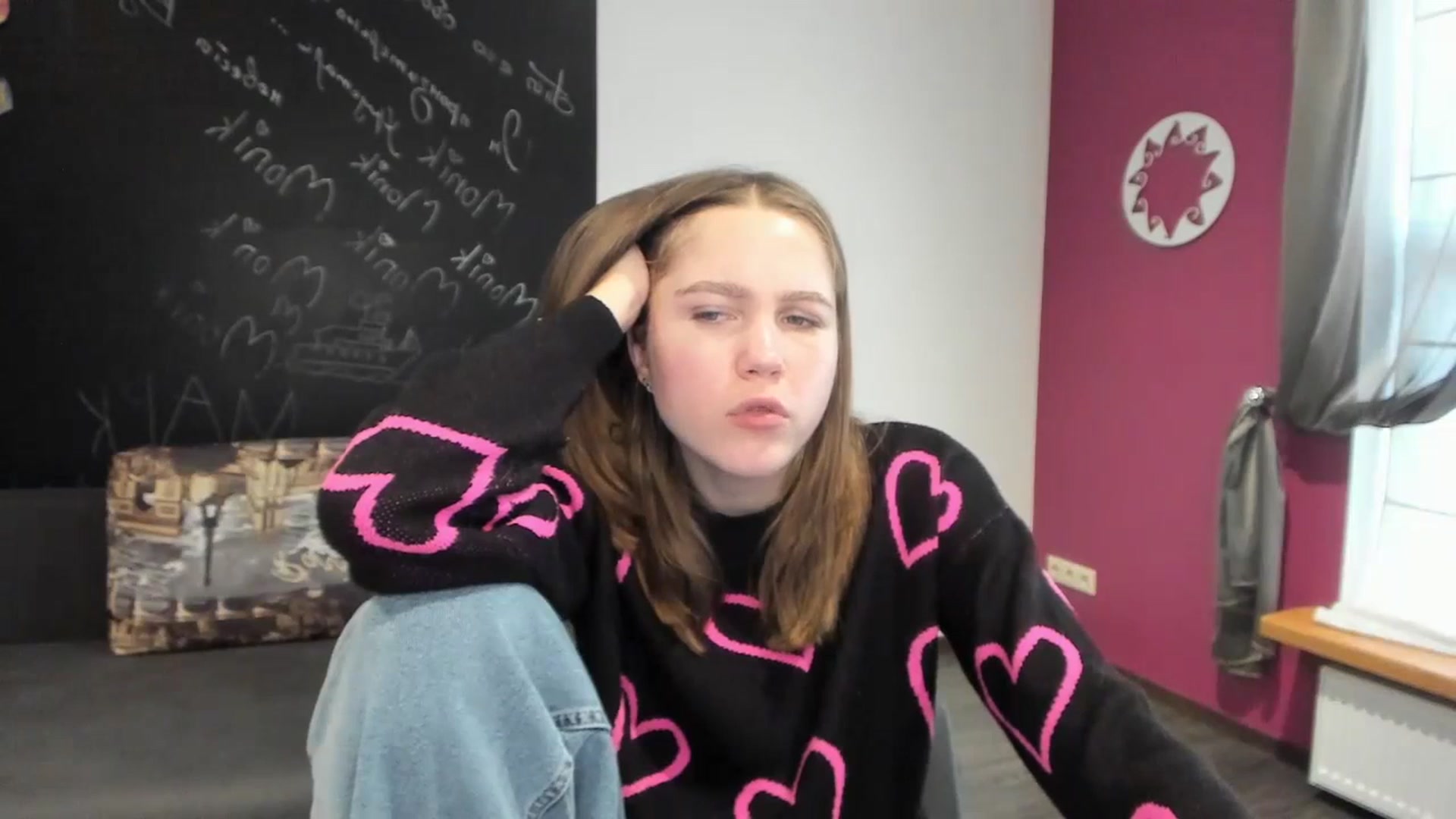 Gallery image thumbnail from Kate_Lewis's myfreecams stream on, 11/10/2023, 11:18 image 5 of 20