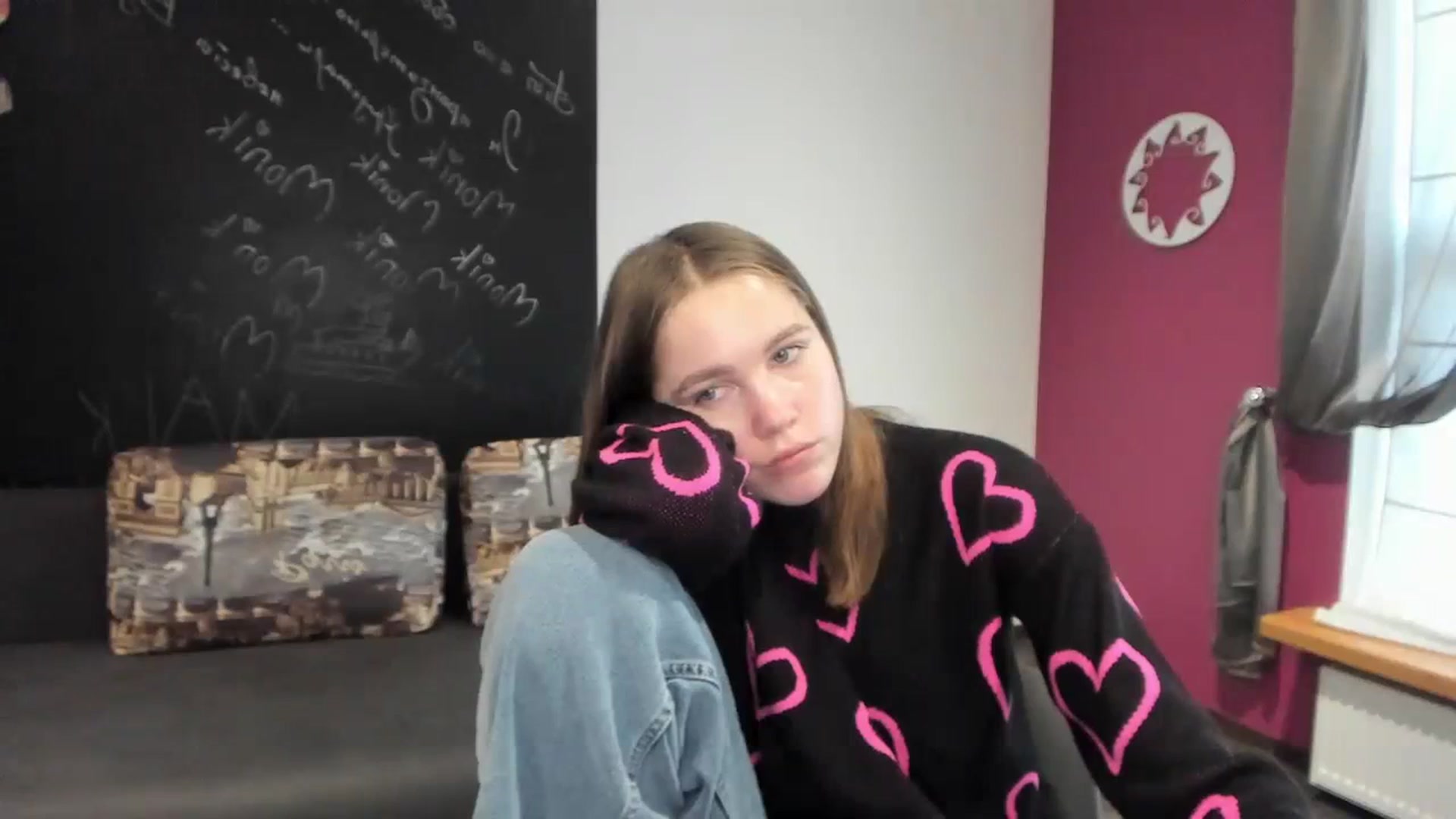 Gallery image thumbnail from Kate_Lewis's myfreecams stream on, 11/10/2023, 11:18 image 14 of 20
