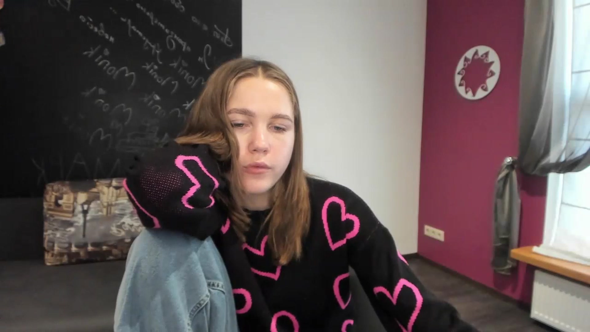 Gallery image thumbnail from Kate_Lewis's myfreecams stream on, 11/10/2023, 11:18 image 9 of 20