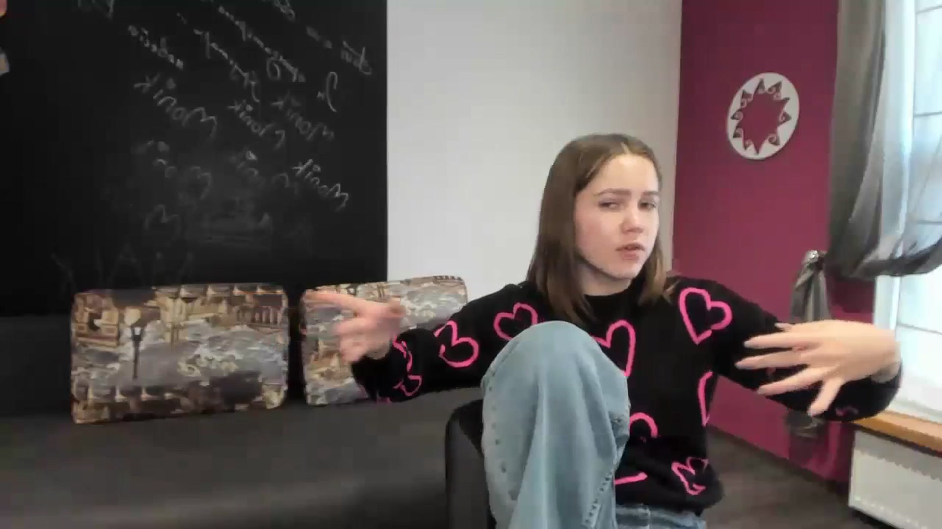 Gallery image thumbnail from Kate_Lewis's myfreecams stream on, 11/10/2023, 12:08 image 11 of 20