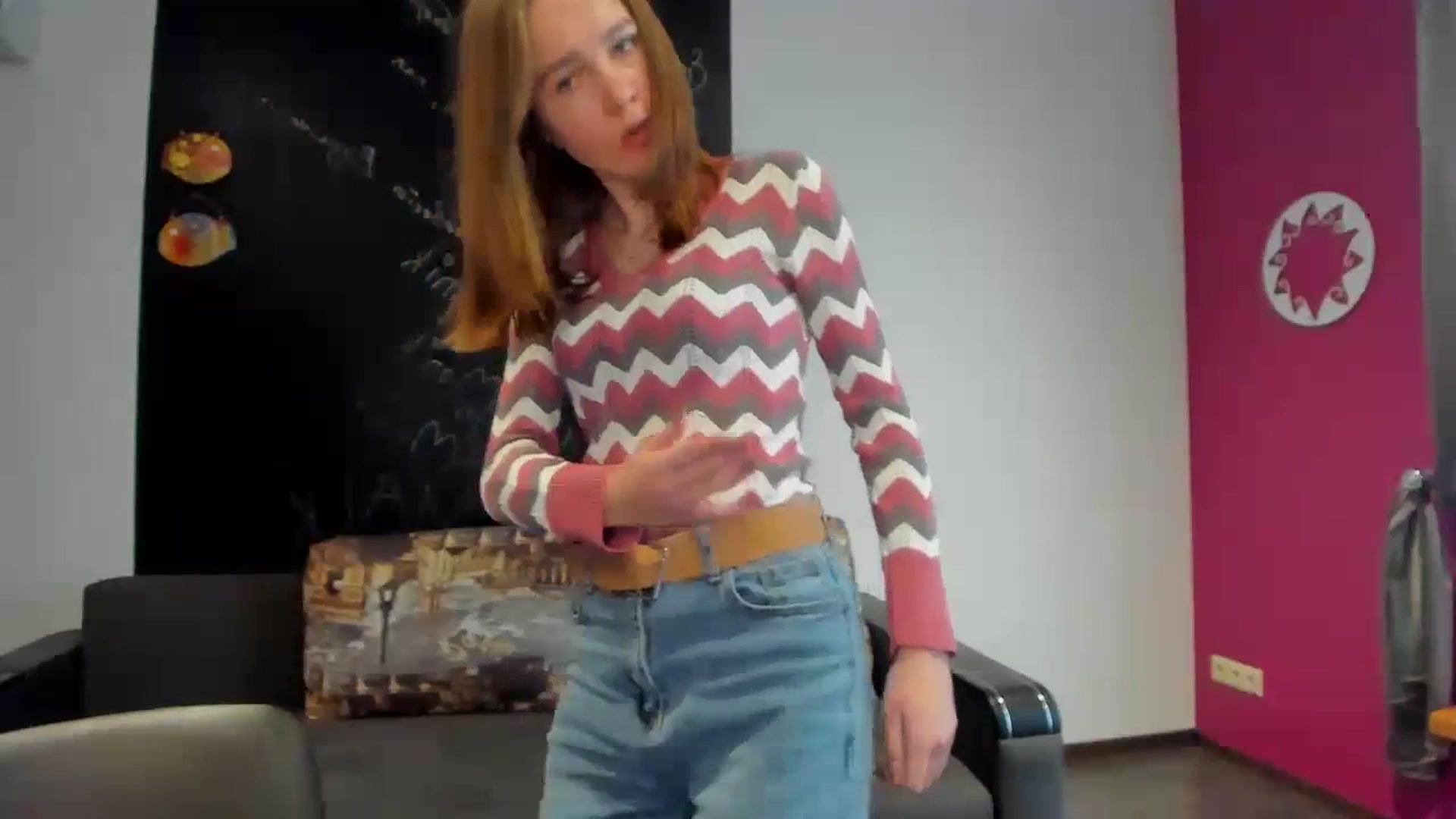 Gallery image thumbnail from Kate_Lewis's myfreecams stream on, 11/12/2023, 09:03 image 11 of 20