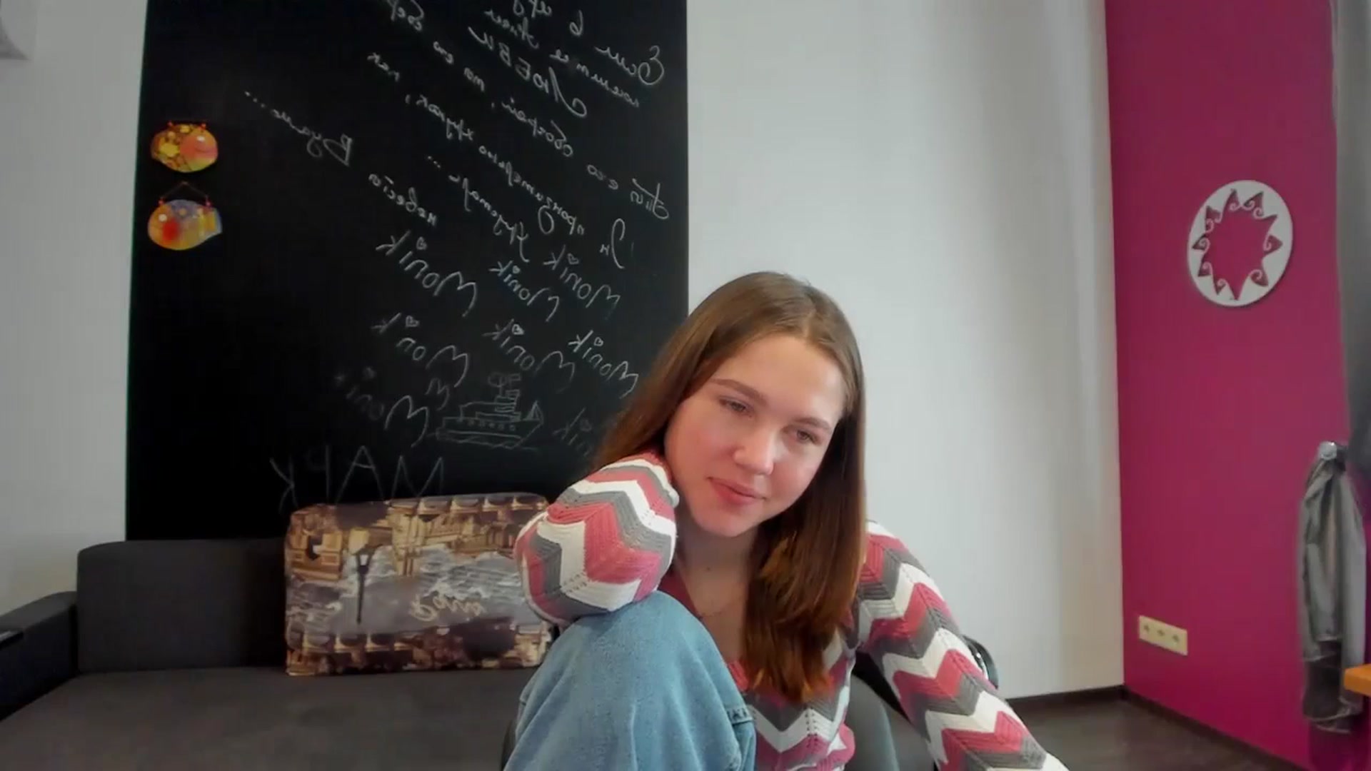Gallery image thumbnail from Kate_Lewis's myfreecams stream on, 11/12/2023, 09:03 image 20 of 20