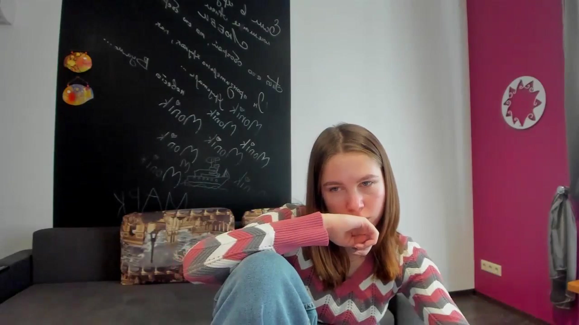 Gallery image thumbnail from Kate_Lewis's myfreecams stream on, 11/12/2023, 09:03 image 19 of 20